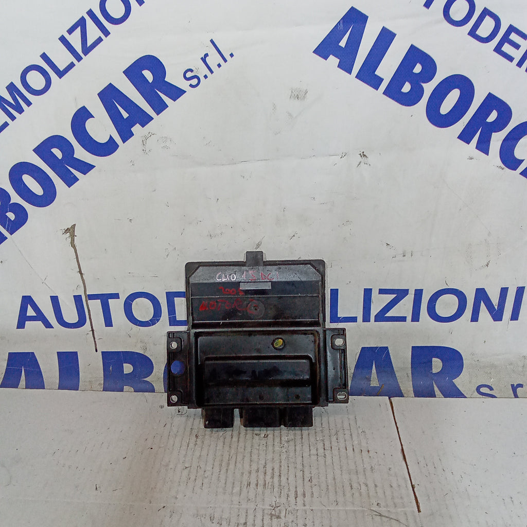 Renault Clio 1.5 dCi engine control unit year 2005 cod.8200399038/8200513163