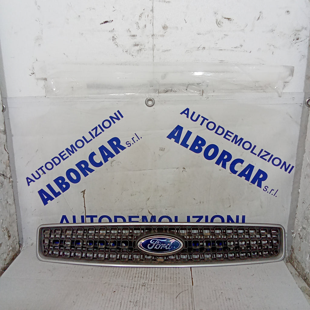 Rejilla delantera Ford Fusion año 2004