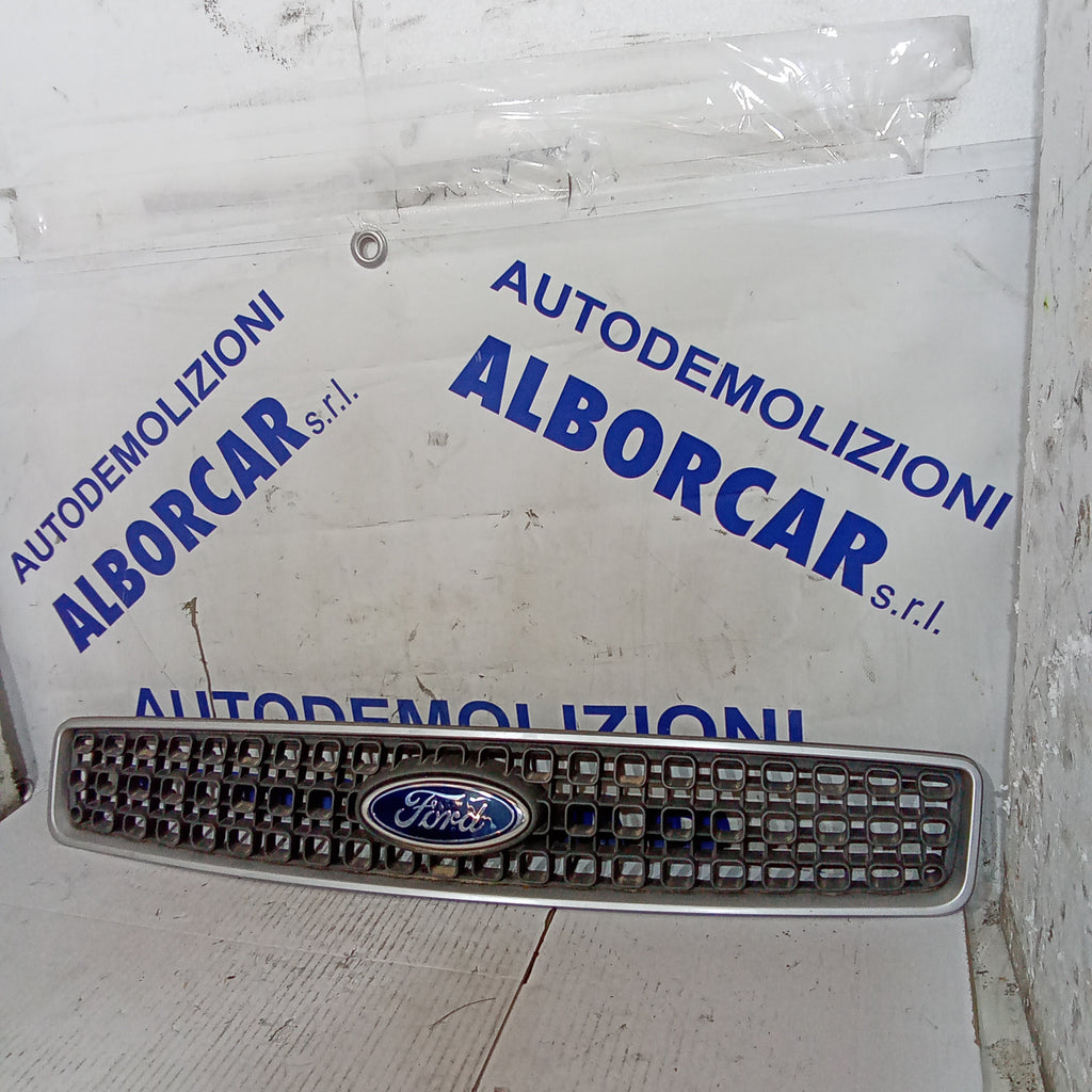 Rejilla delantera Ford Fusion año 2004