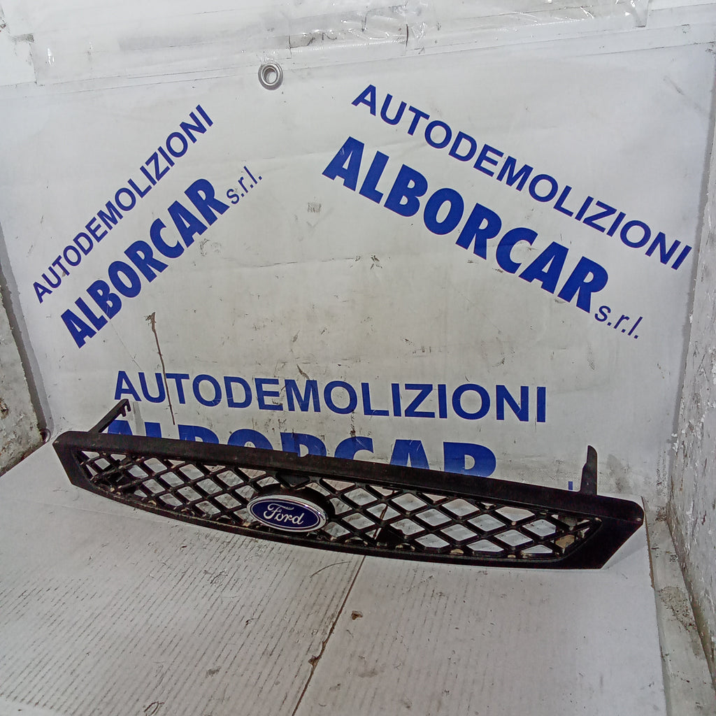 Ford Focus grille year 2001