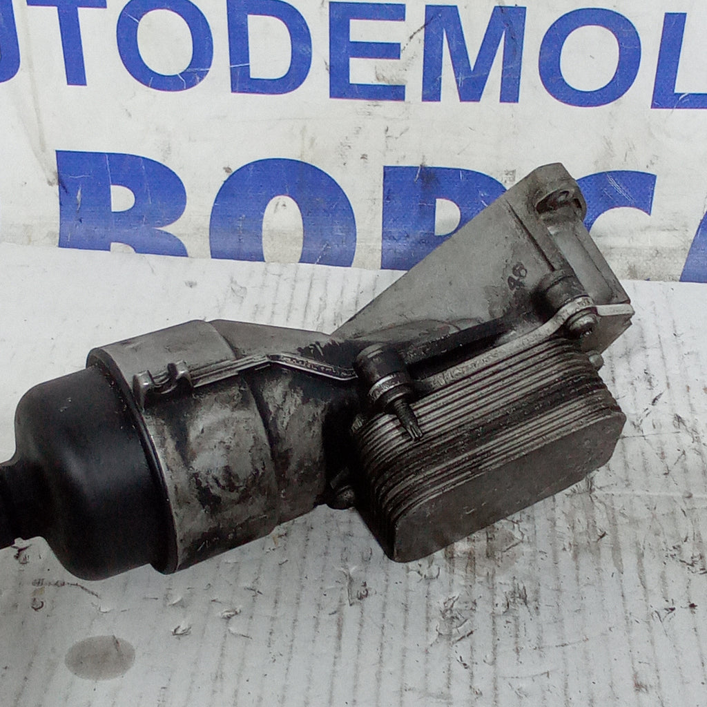 Oil filter housing Peugeot 206 1.6hdi year 2006