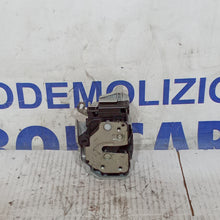 Carica l&#39;immagine nel visualizzatore di Gallery, Serratura posteriore destra fiat brava anno 1999
