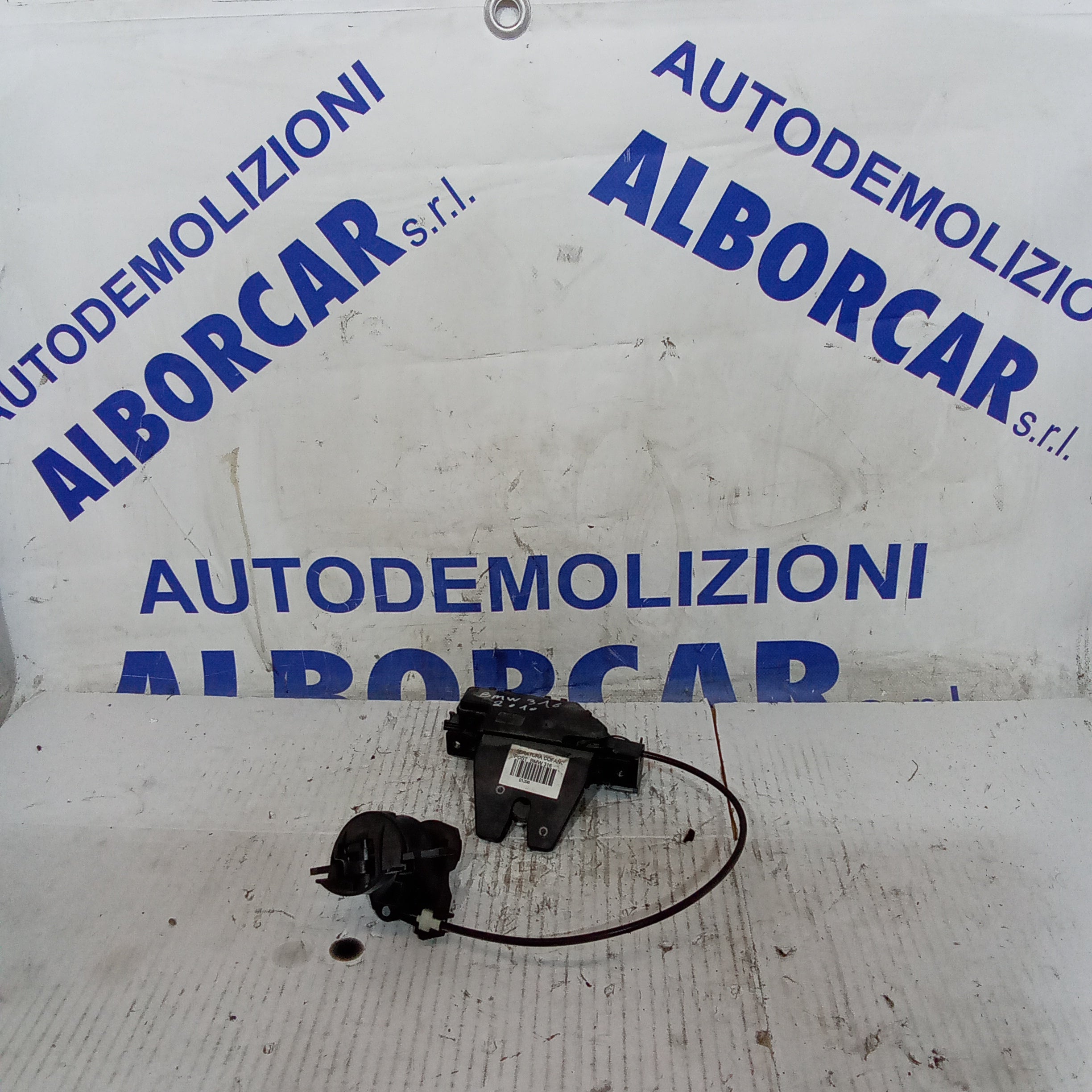 Cerradura de maletero BMW Serie 1/120d año 2010
