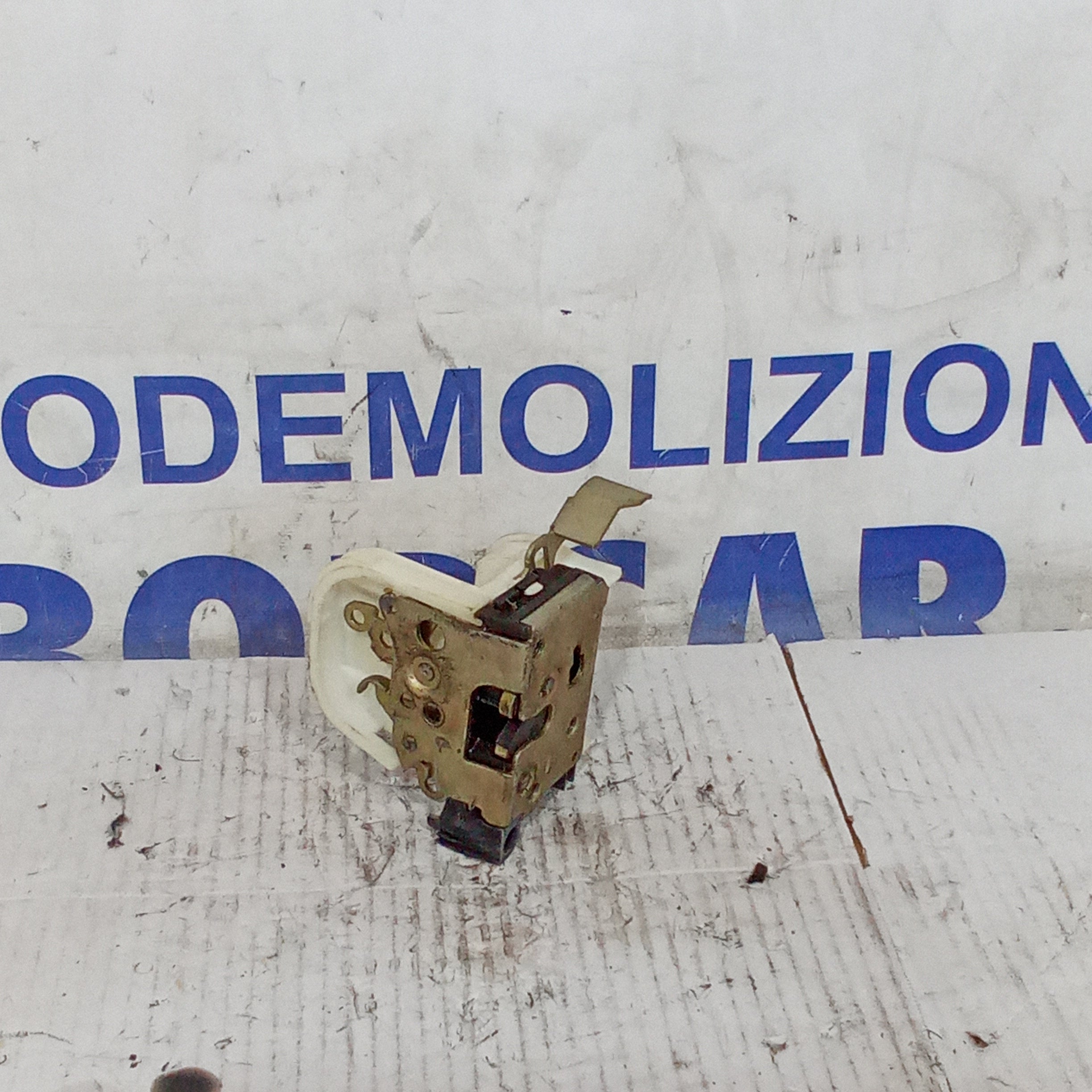Front right door lock Fiat Punto 1st series year 1998