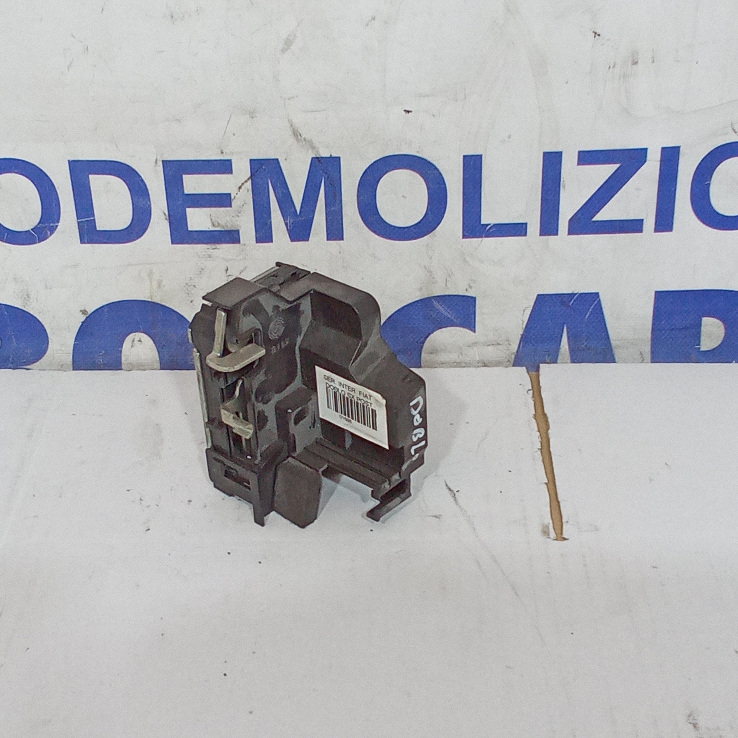 Left rear lock Fiat Doblò year 2006