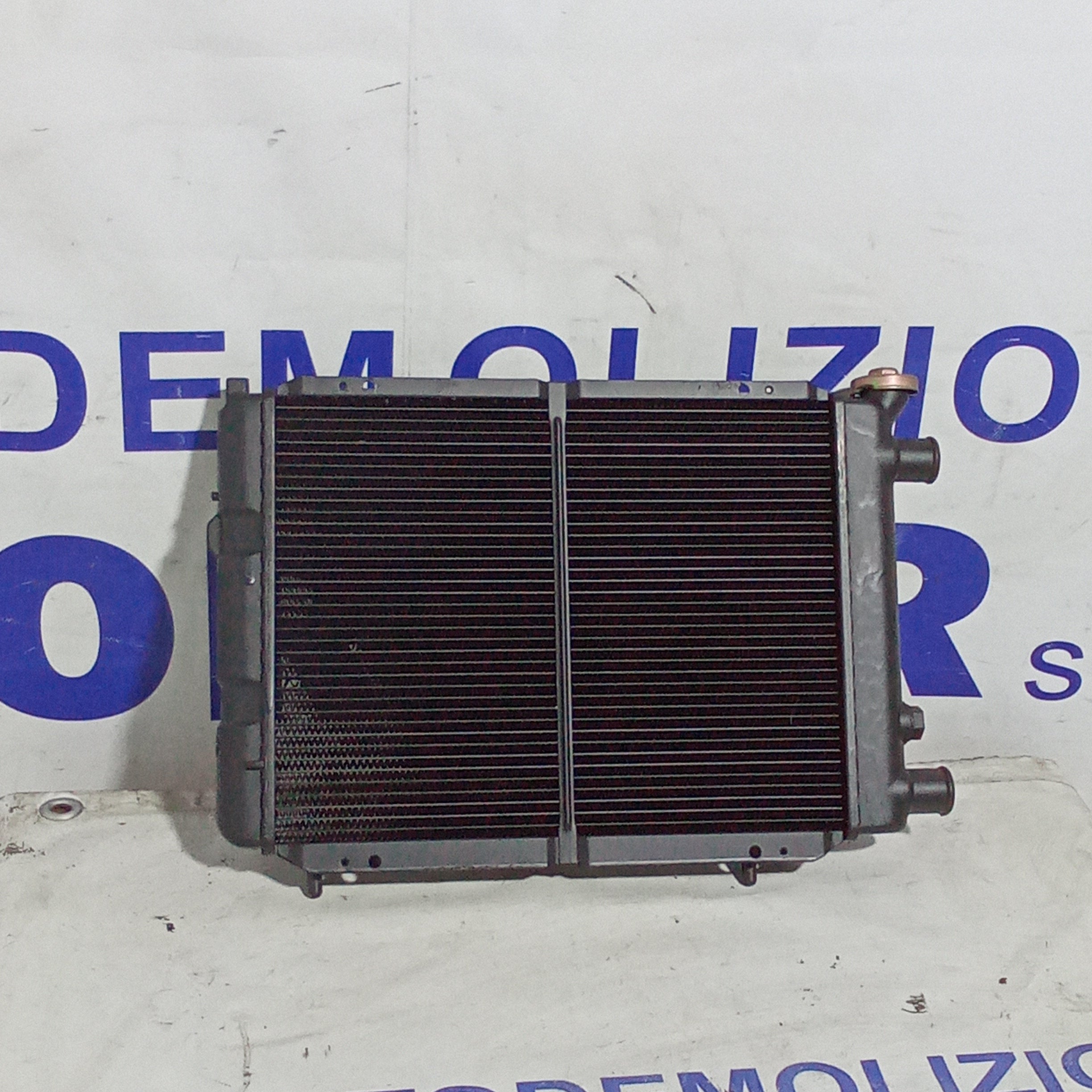 Radiator Renault 4 /850cc year 1990