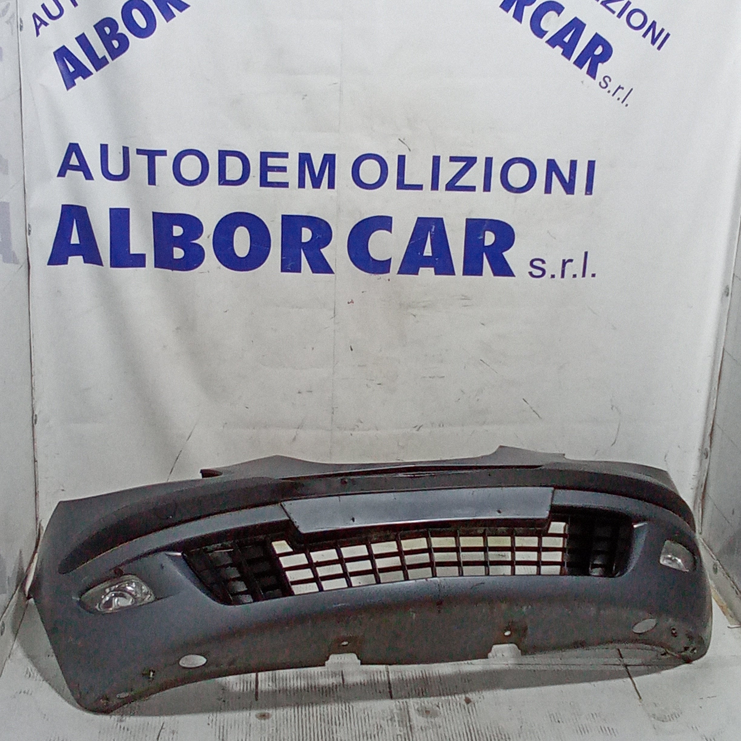Paraurti anteriore lancia y anno 2006