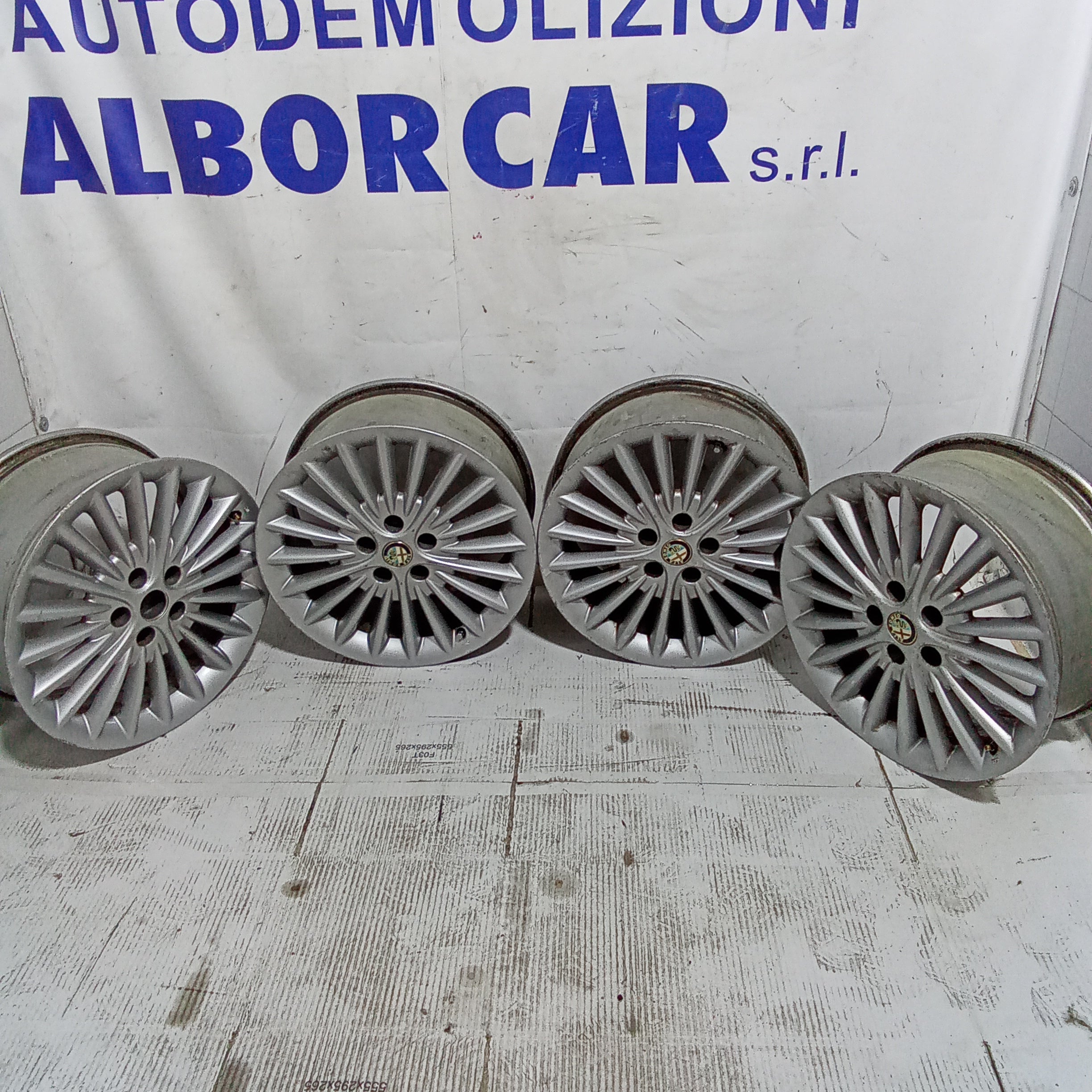 4 cerchi in lega alfa 159  5 fori 17 pollici