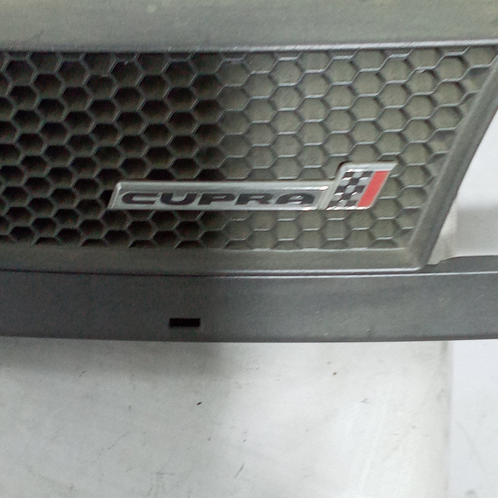 Rejilla delantera Seat Ibiza 6K Cupra año 1996