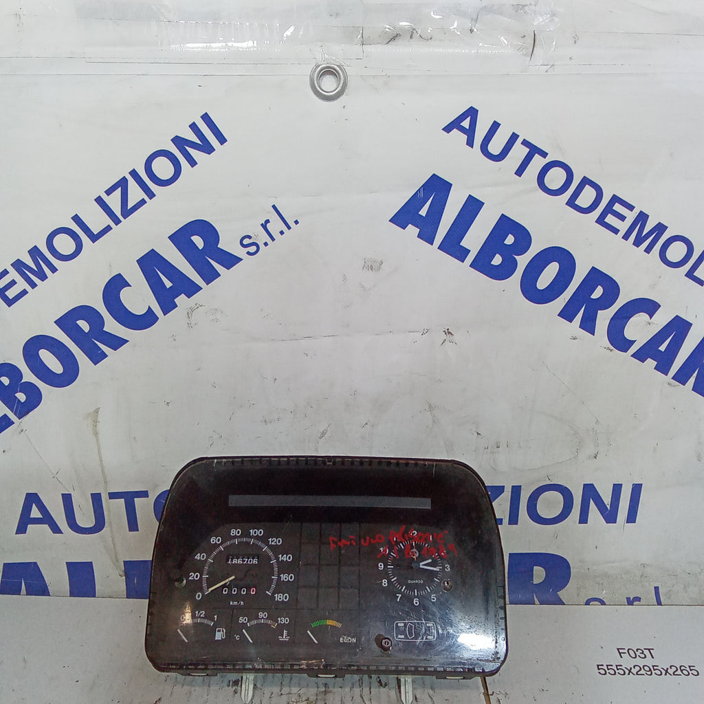 Cuadro de instrumentos cuentakilómetros Fiat Uno 1.1 gasolina año 1989 código 7578235