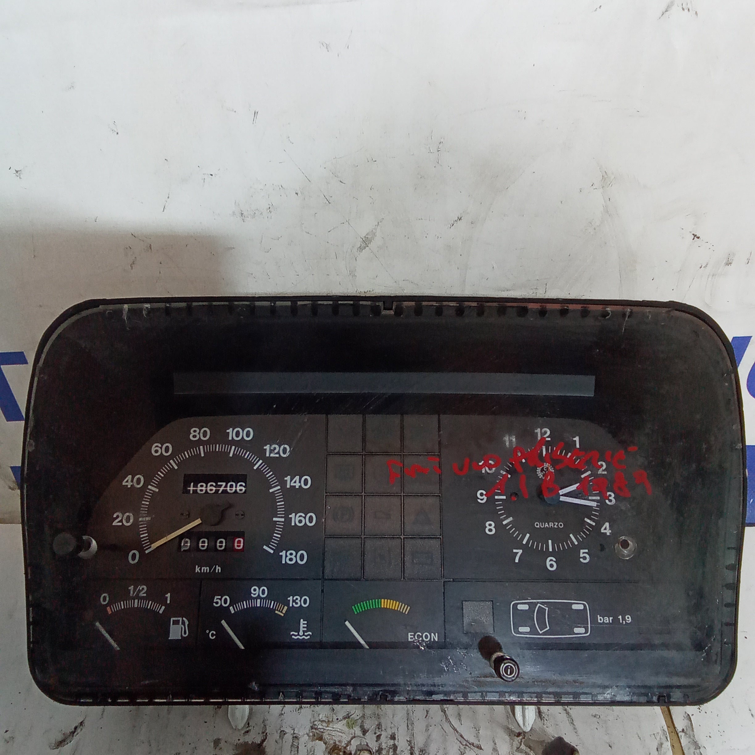 Cuadro de instrumentos cuentakilómetros Fiat Uno 1.1 gasolina año 1989 código 7578235