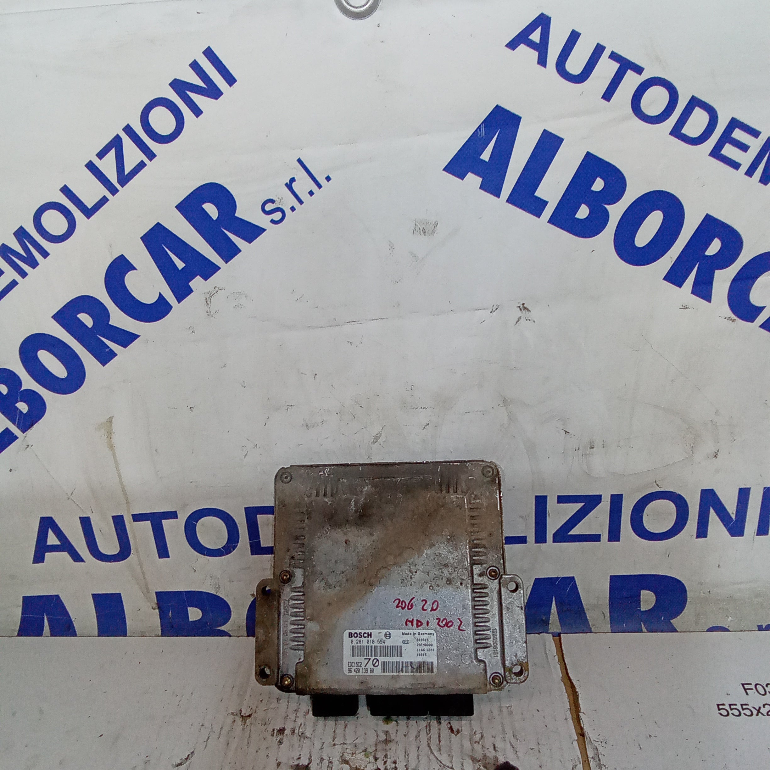 unidad de control del motor Peugeot 206 2.0 HDI año 2002 cód. 0281010594