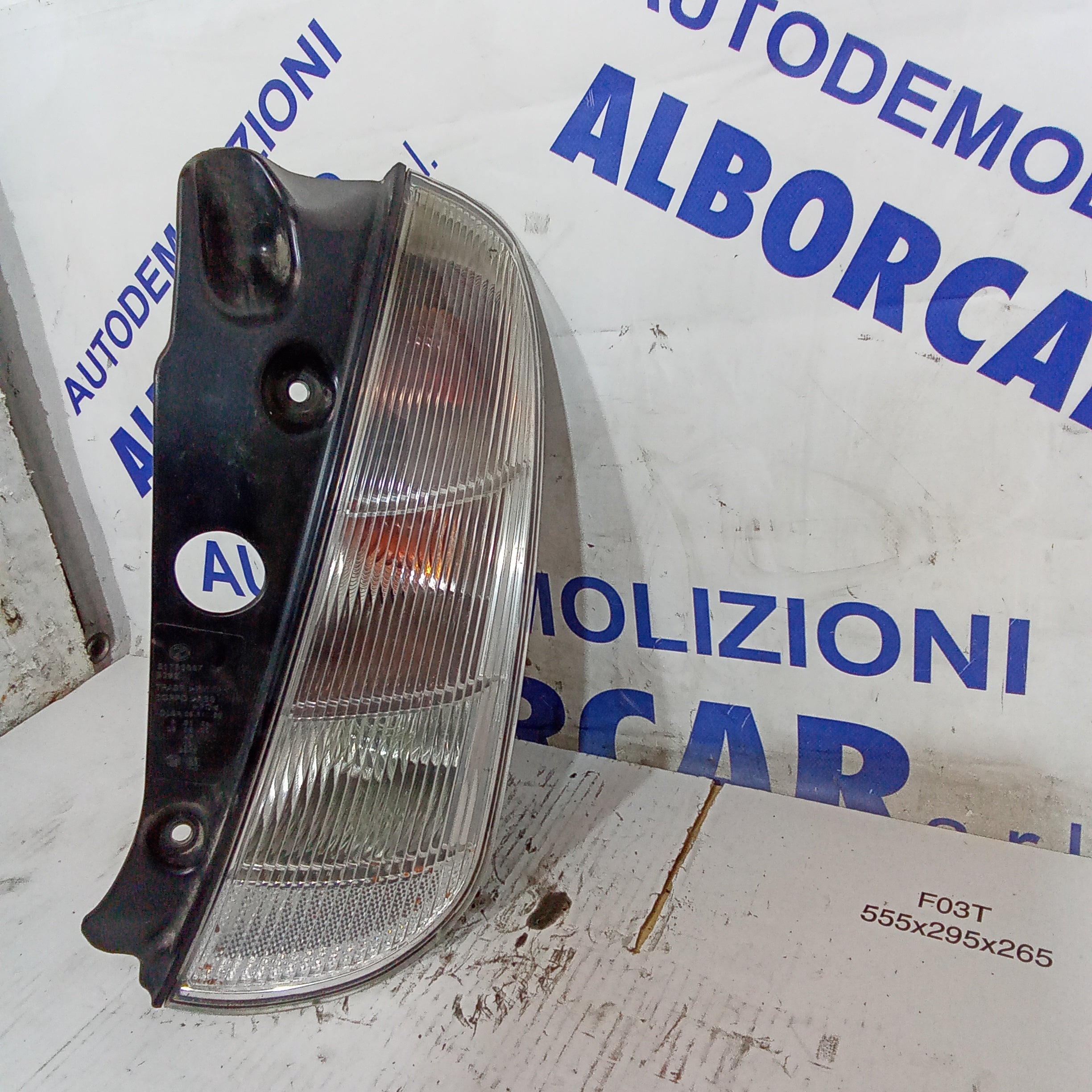 Faro trasero derecho Lancia Ypsilon año 2010