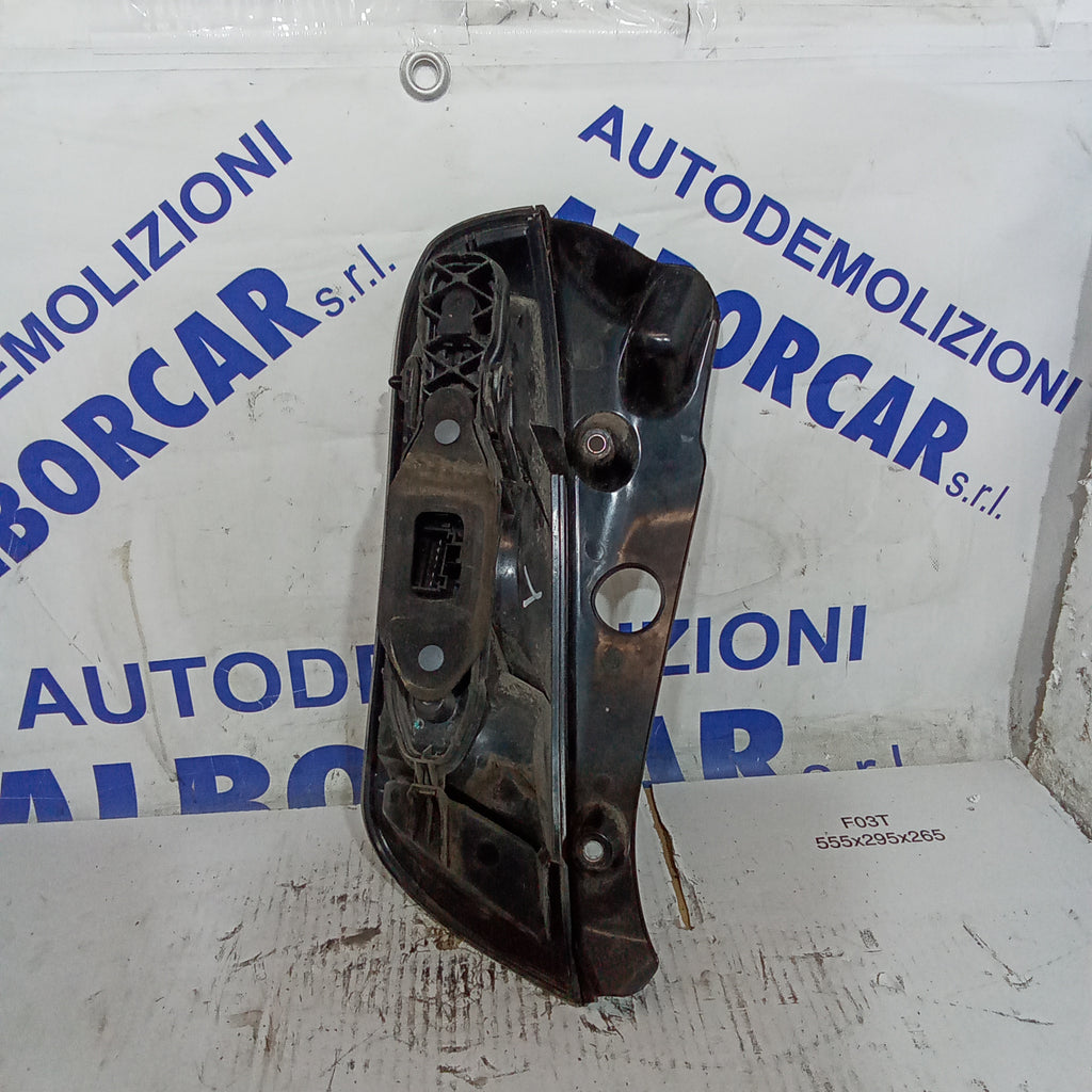 Faro trasero derecho Lancia Ypsilon año 2010