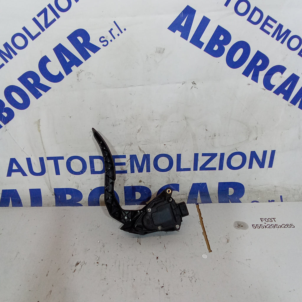 pedale acceleratore potenziometro renault clio 1.5 dci anno 2006 codice PBTGF45
