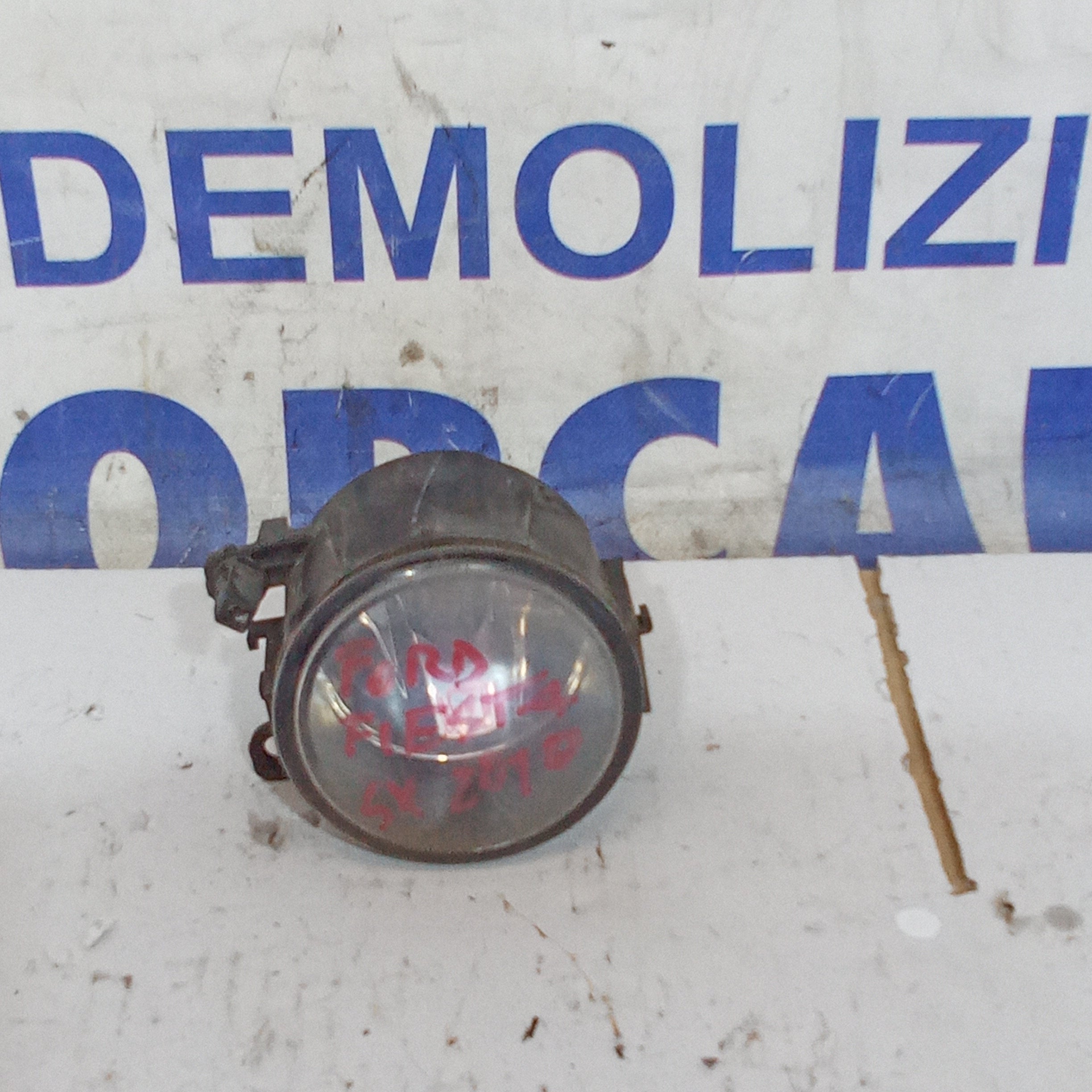 Left front fog light Ford Fiesta year 2010