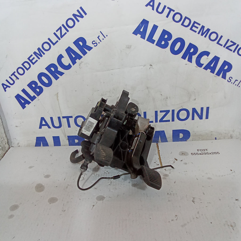 Pedaliera fiat panda (369) 1.3 mjt anno 2012 codice 00518396630