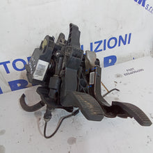 Carica l&#39;immagine nel visualizzatore di Gallery, Pedaliera fiat panda (369) 1.3 mjt anno 2012
