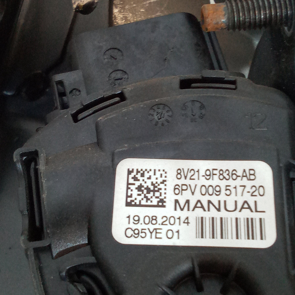 Pedalera con potenciómetro Ford Fiesta 1.4tdci año 2015