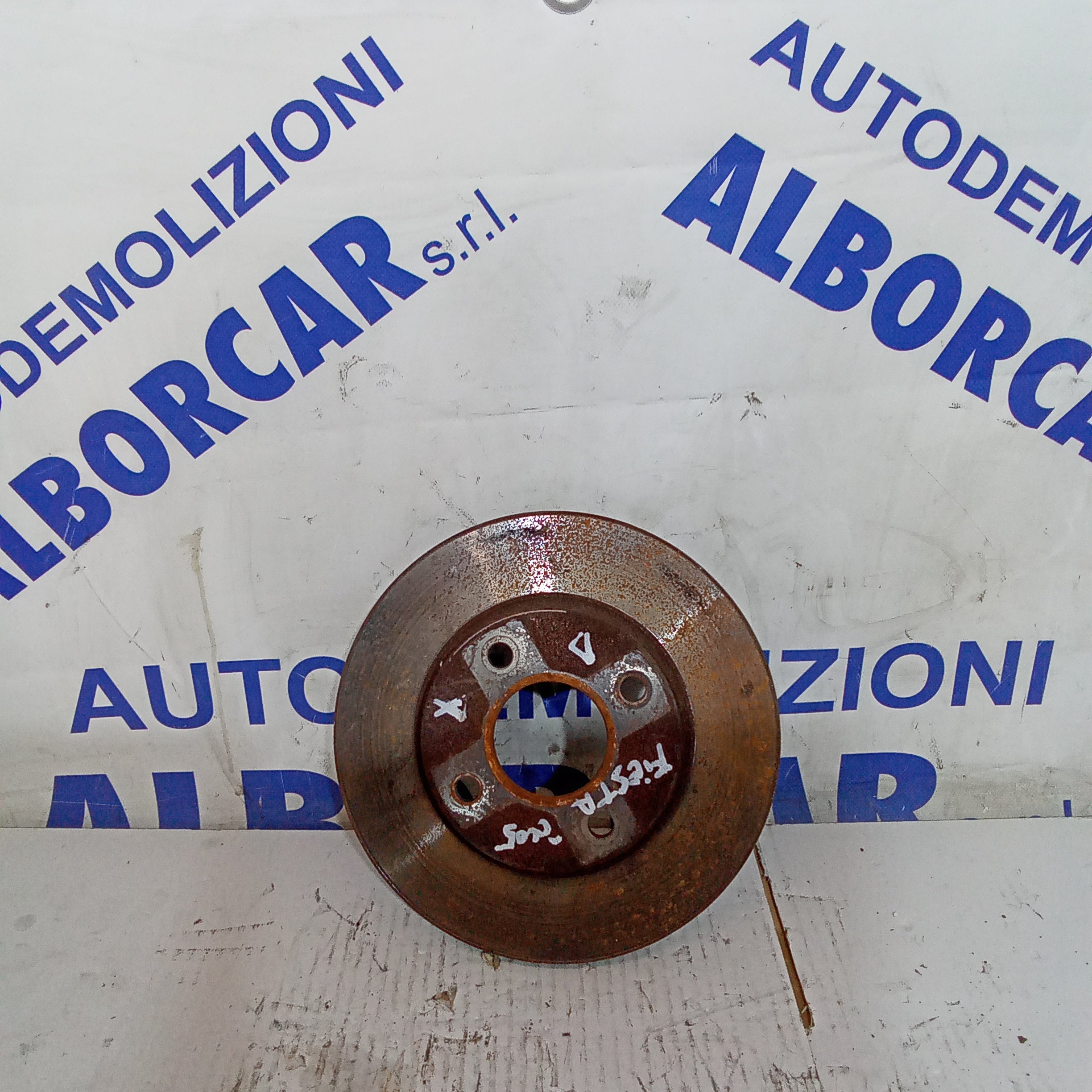 Disco delantero derecho Ford Fiesta año 2005