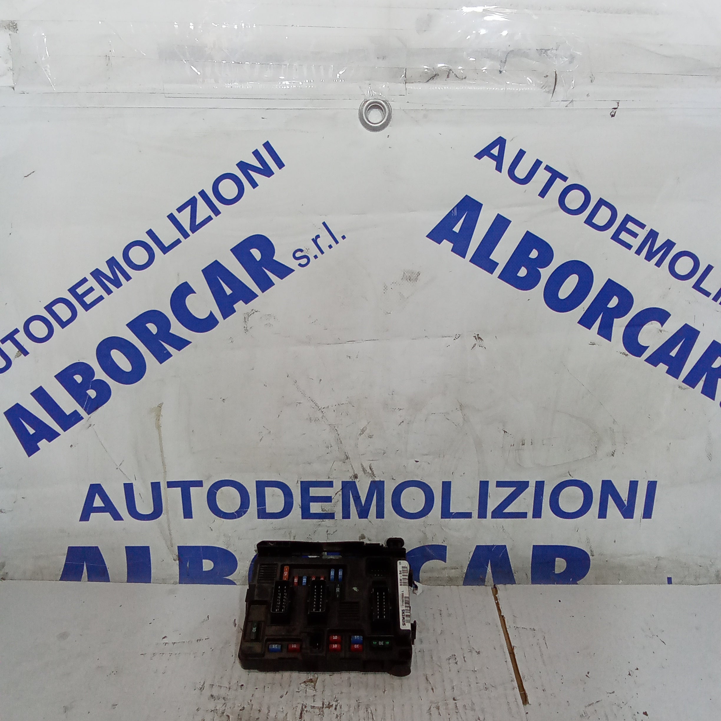Centralina portafusibili citroen C2 1.4 hdi anno 2005/2012