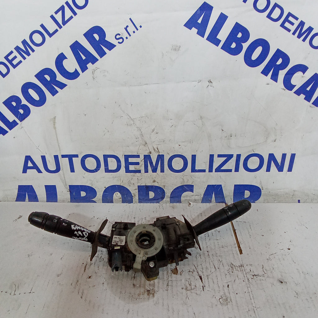 Devioluci renault kangoo 1.9dci anno 2004 codice 7700300733F