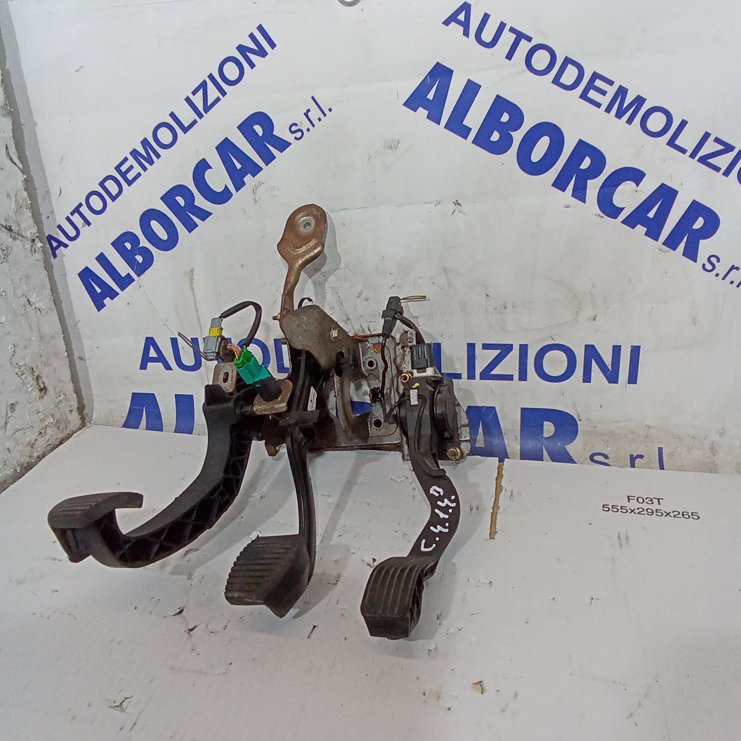 Pedalera completa Citroën C4 1.4 gasolina año 2005