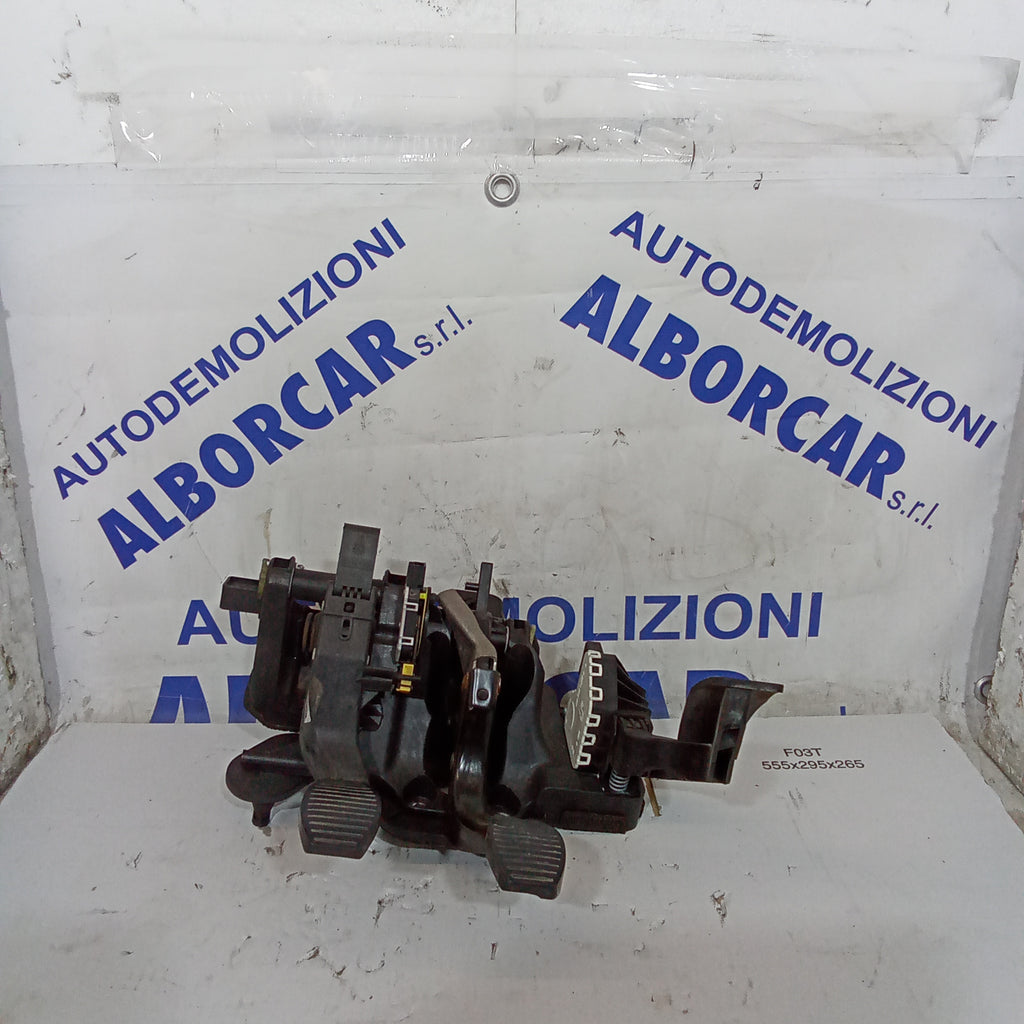 Pedaliera completa fiat 500 1.2 benzina anno 2015 codice 005192176100D