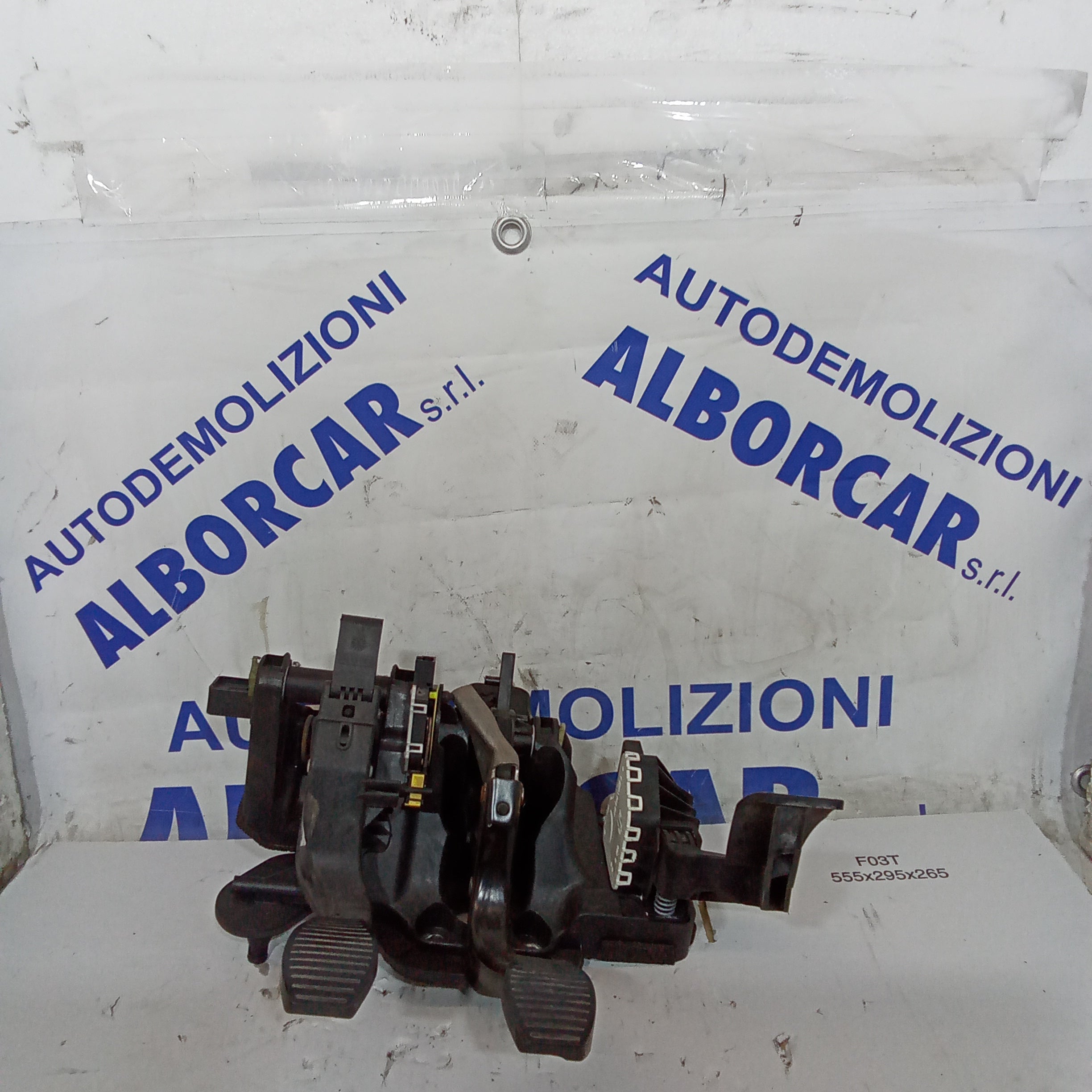 Pedaliera completa fiat 500 1.2 benzina anno 2015 codice 005192176100D
