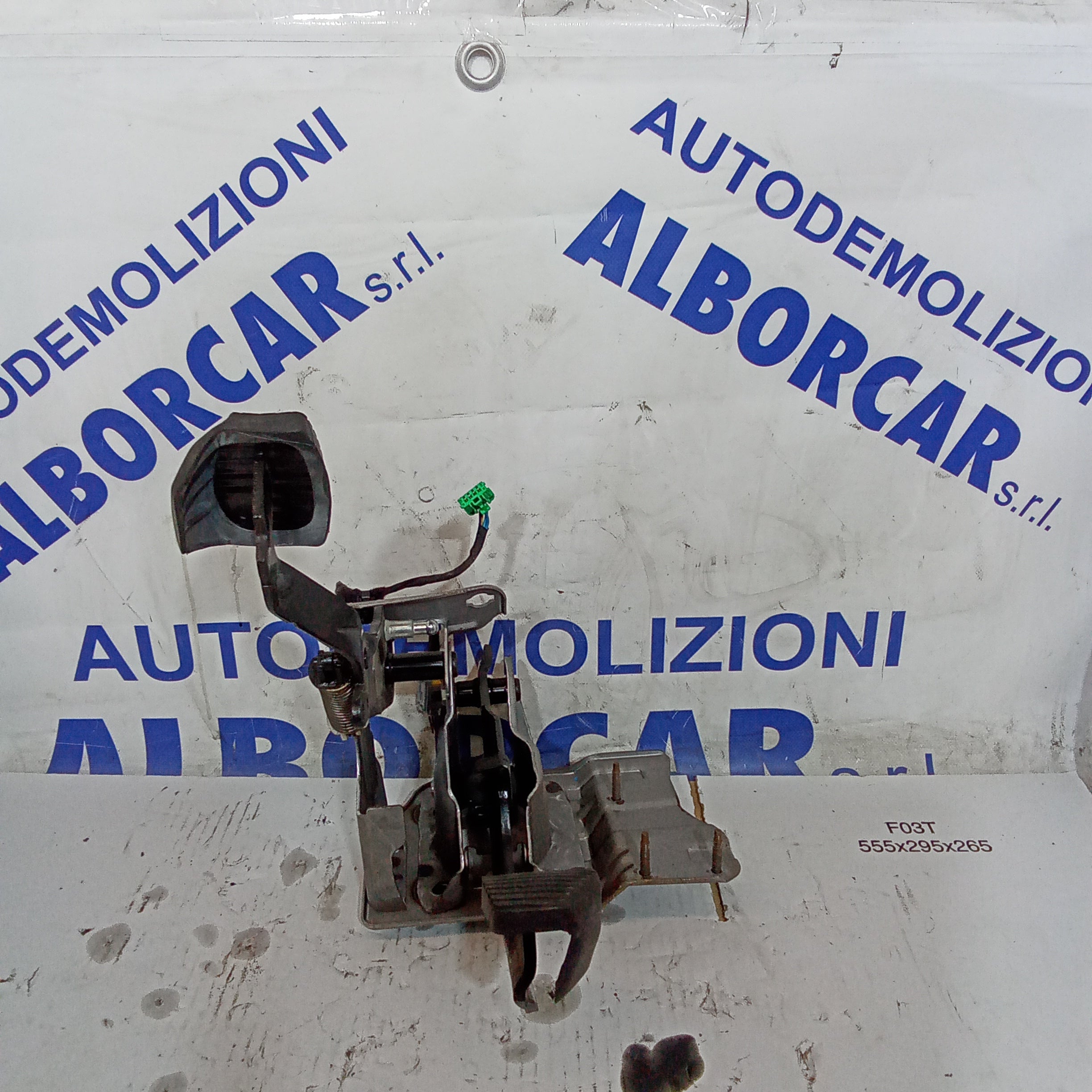 Pedaliera peugeot 207 1.4 benzina anno 2006/2015 codice GH11166BS150076C