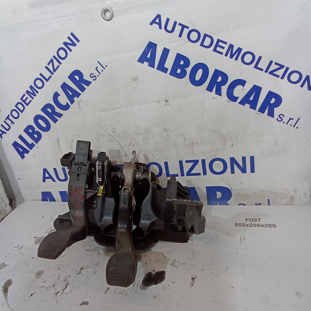 Pedaliera completa alfa mito 1.6mjt anno 2008 codice 3809550002
