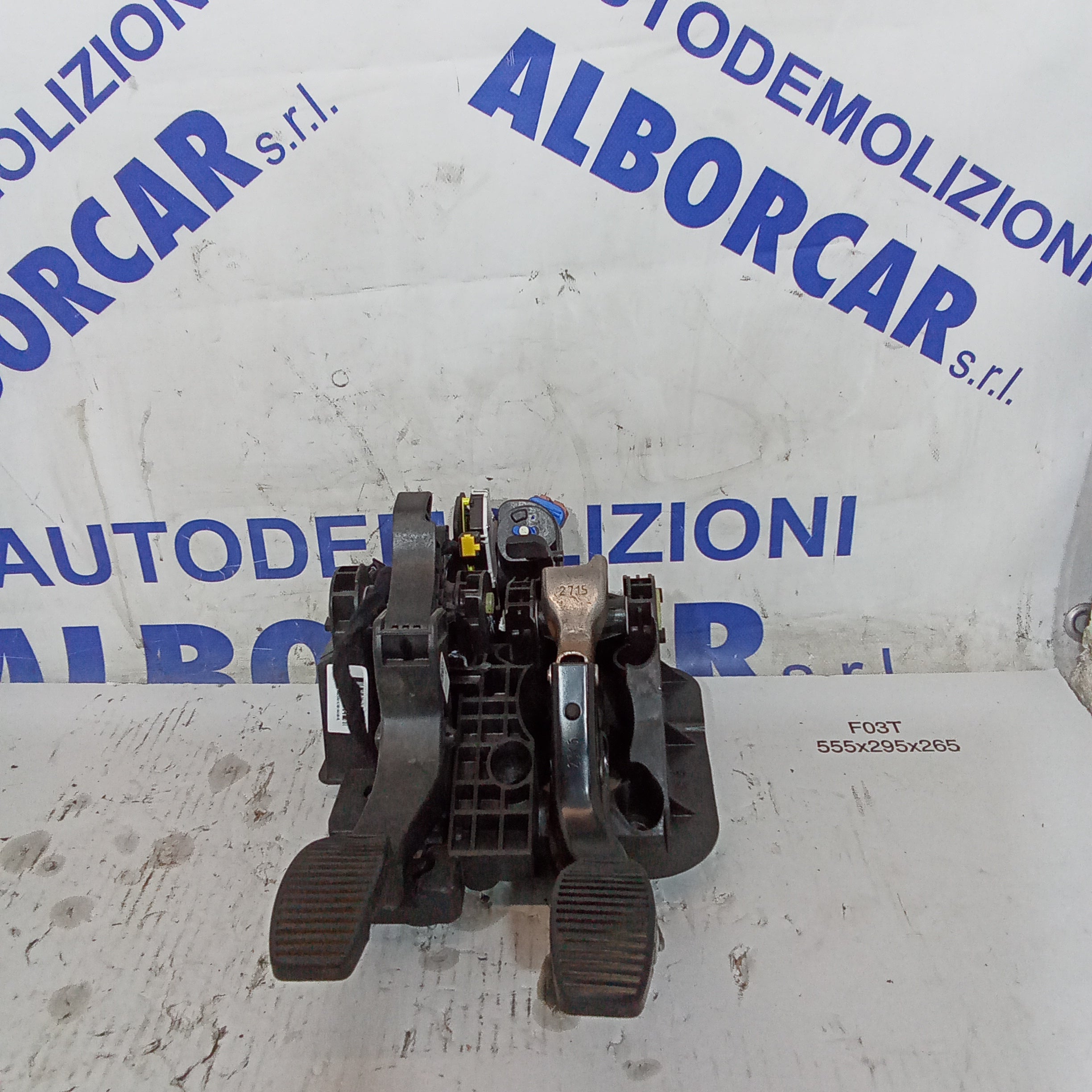 Pedaliera fiat 500X codice 2588460005