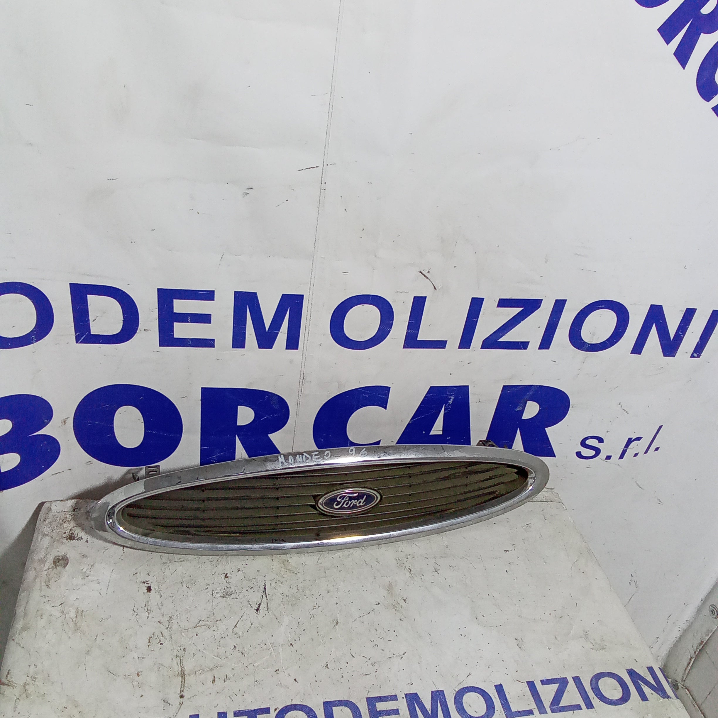 Griglia mascherina ford mondeo anno 1996