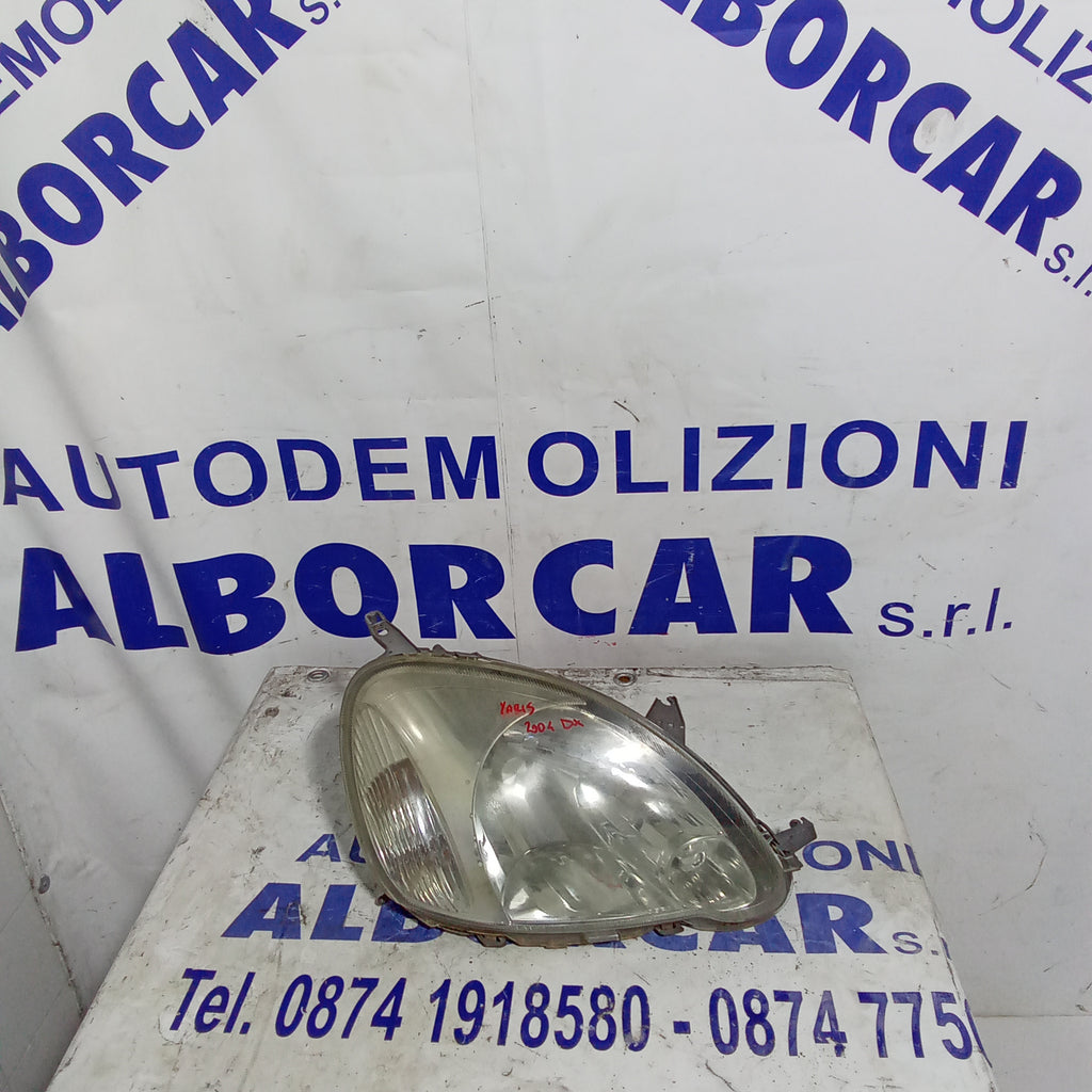 Faro delantero derecho Toyota Yaris año 2004
