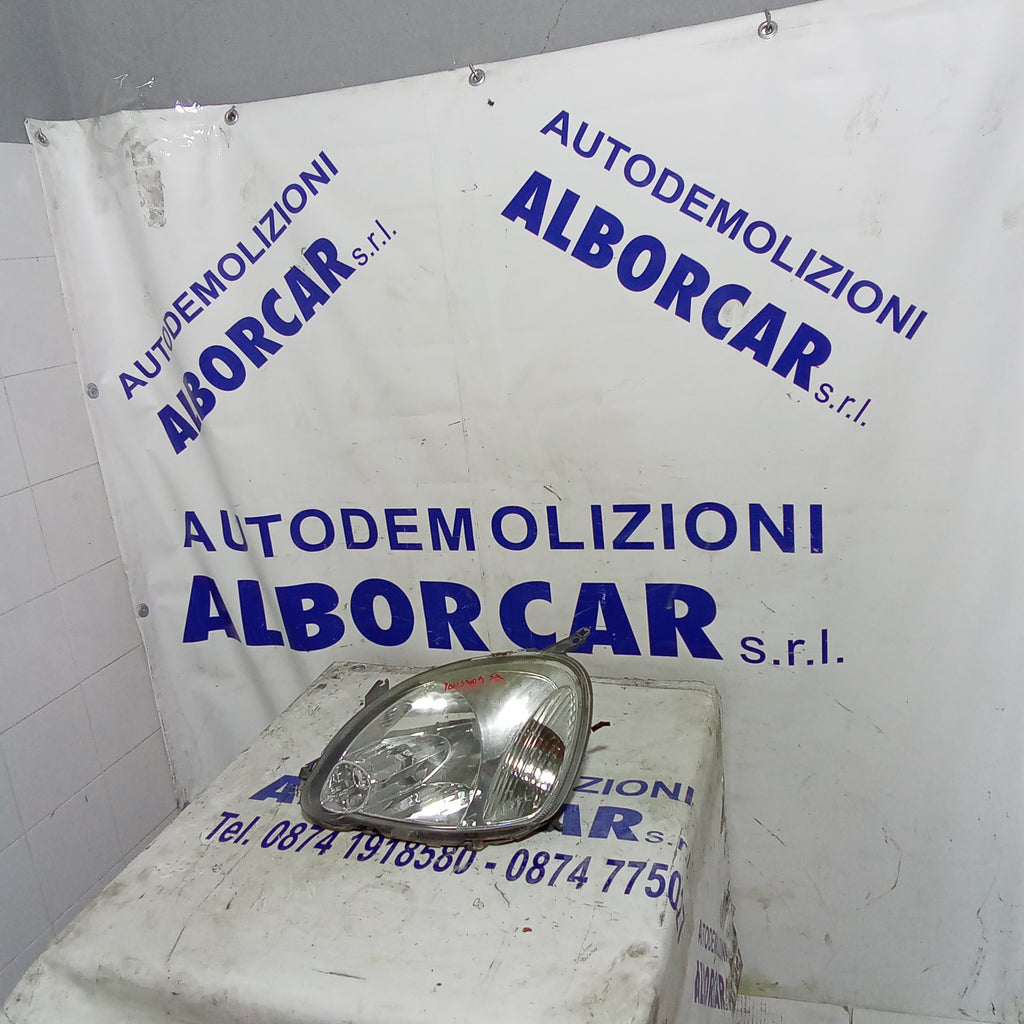 fanale faro anteriore sinistro toyota yaris anno 2004