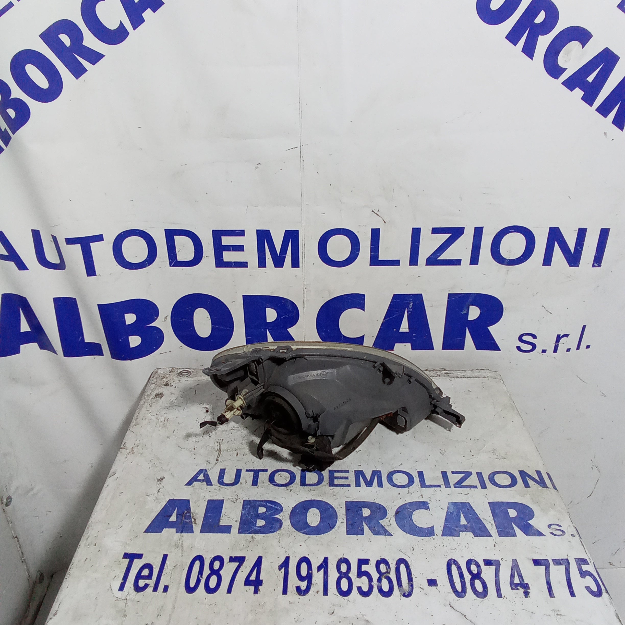 fanale faro anteriore sinistro toyota yaris anno 2004