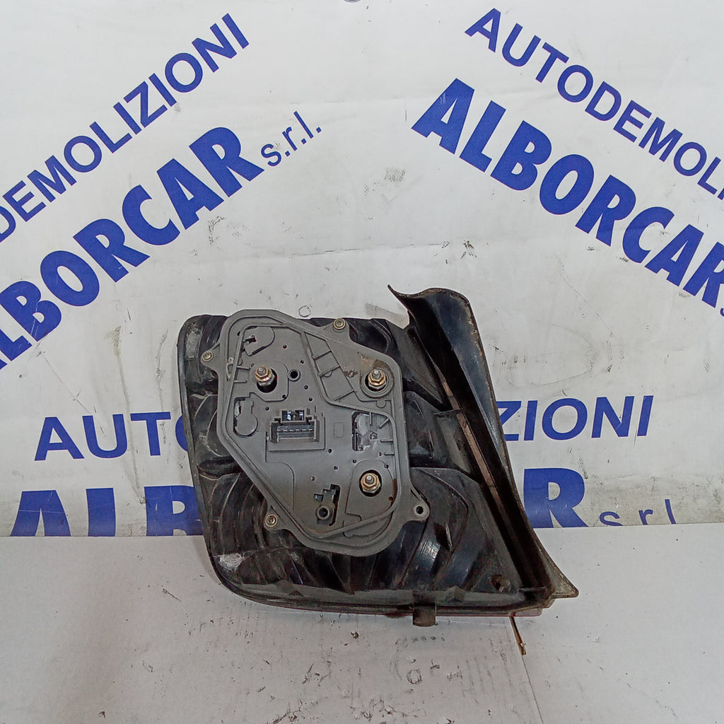 piloto trasero derecho Fiat Stilo 5 puertas berlina año 2004