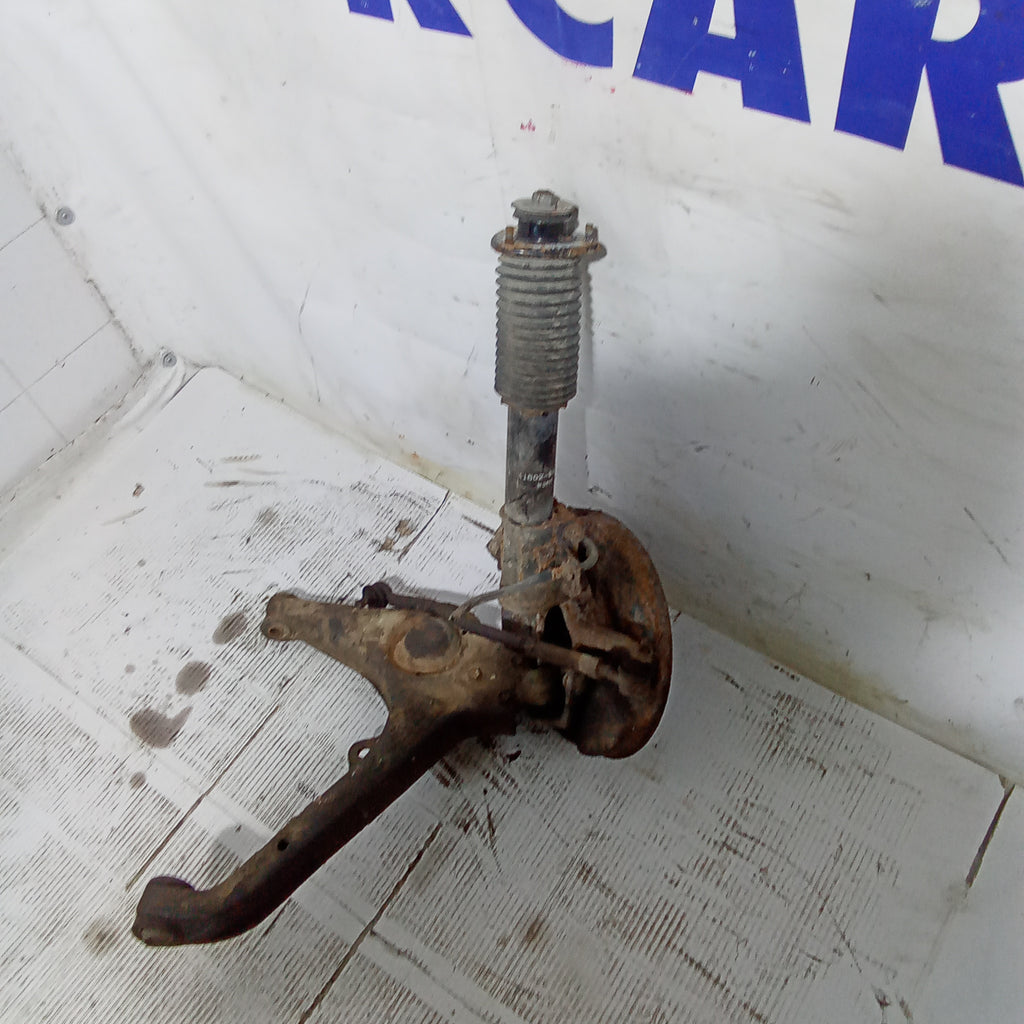 mangueta delantera izquierda (completa) Suzuki Vitara 1.6 gasolina año 1998
