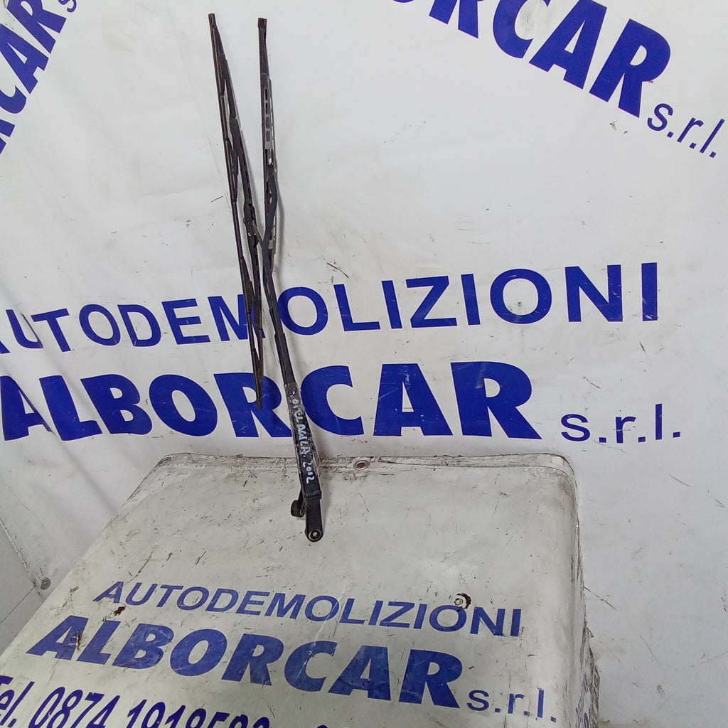 brazos limpiaparabrisas (pareja) delantero Opel Agila año 2002