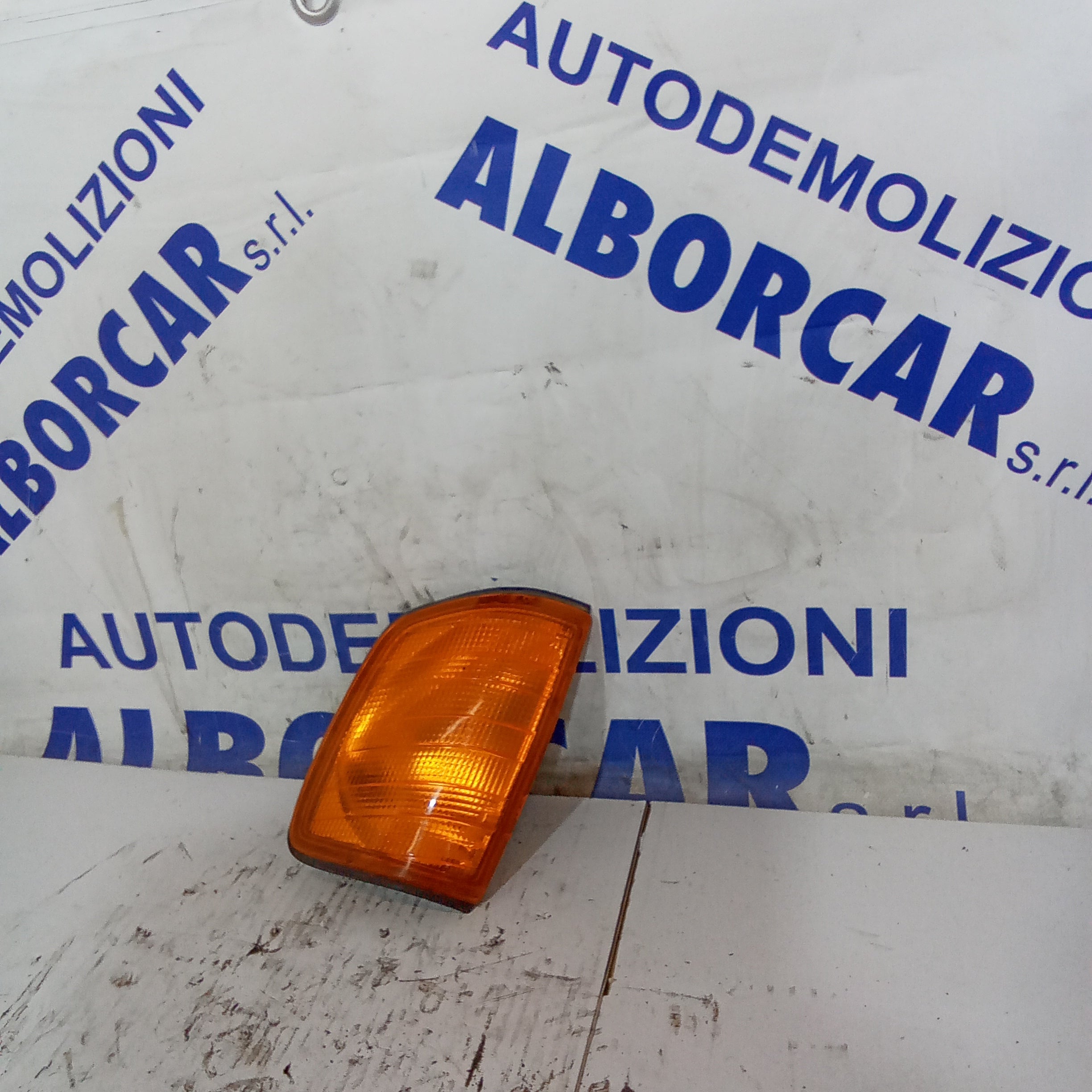fanale freccia anteriore sinistra mercedes 200 anno 1992