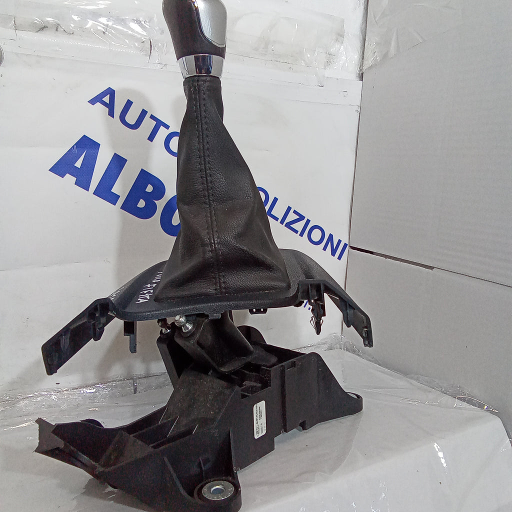 pomello marce (completo)  ford fiesta 2010 cod.C9B7A