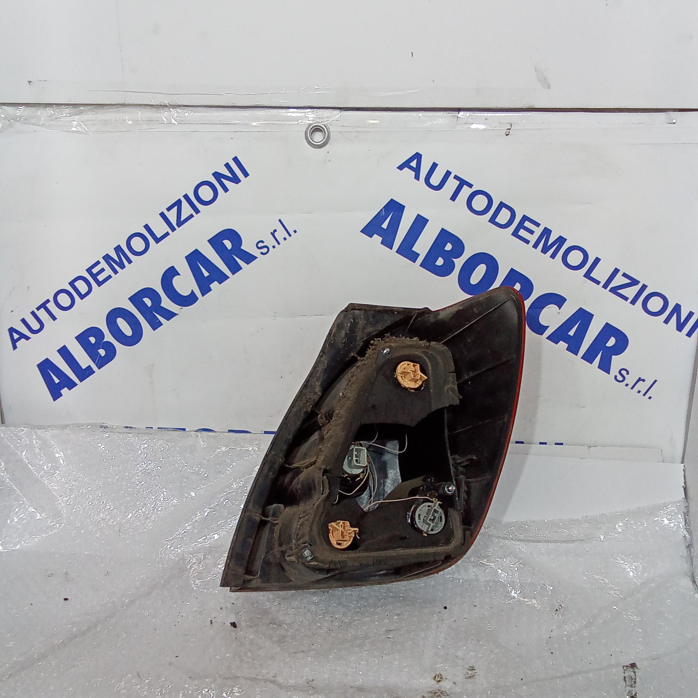 Left tail light Toyota Corolla year 2002