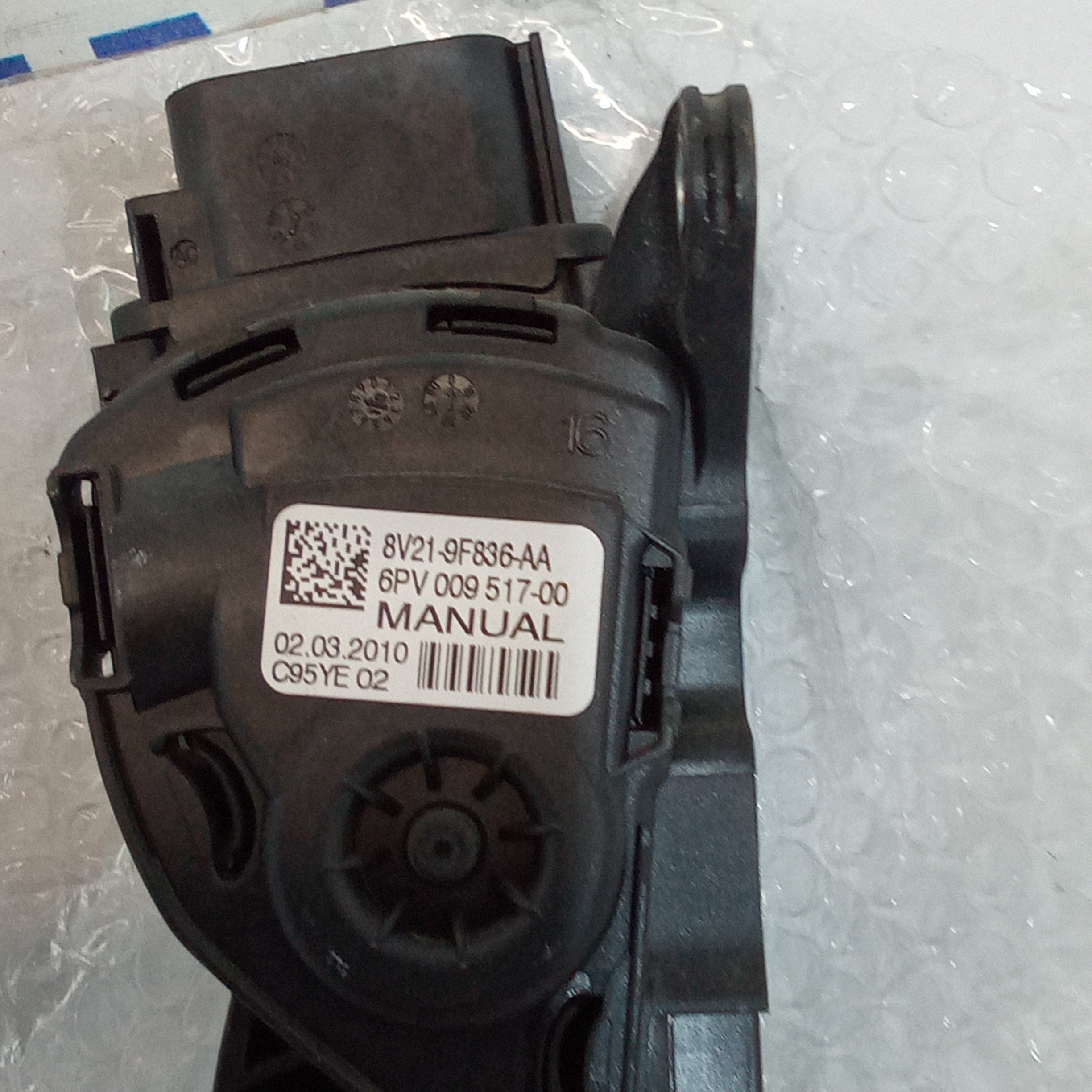 Accelerator potentiometer pedal Ford Fiesta 1.4 petrol year 2010