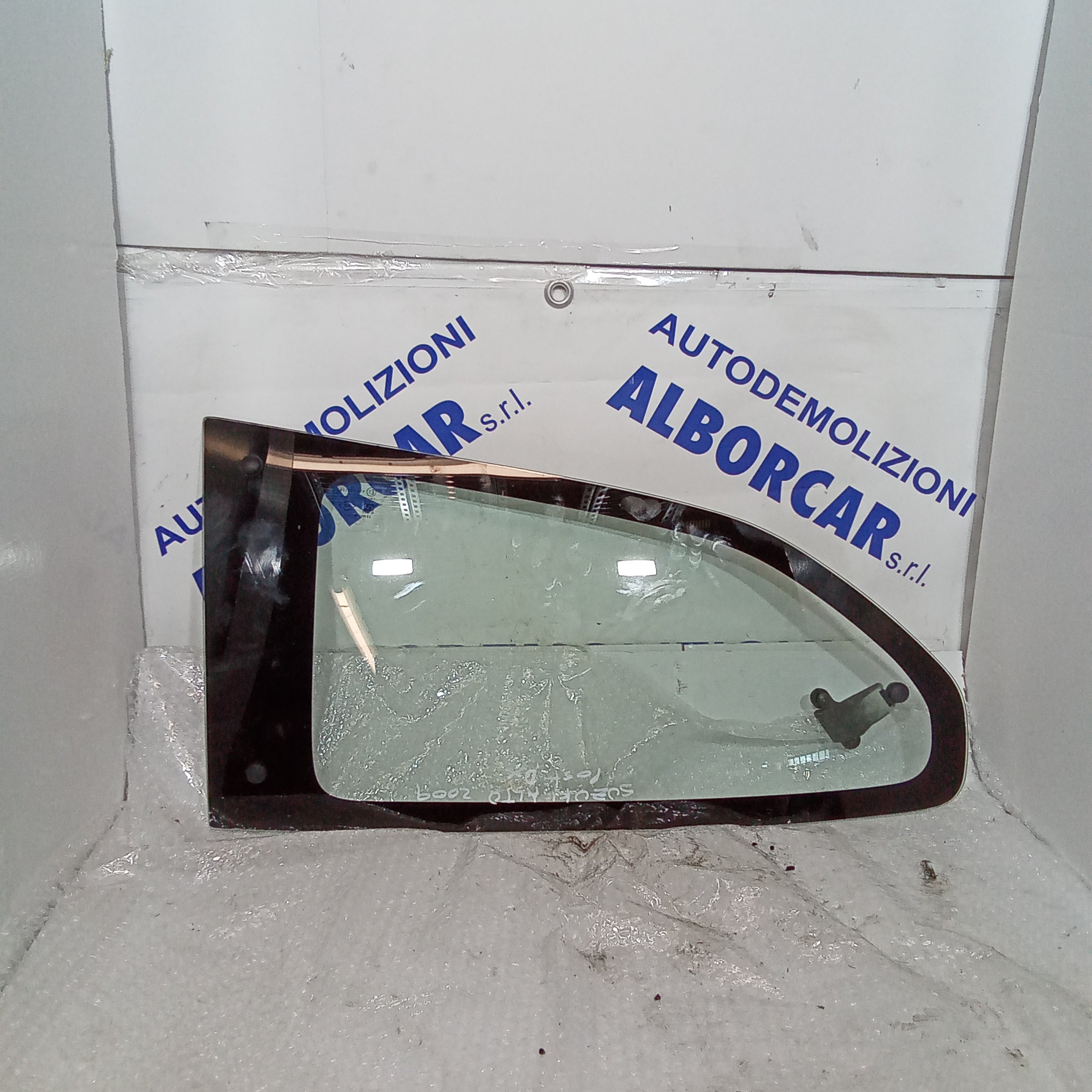 Right rear window Suzuki Alto 1.0 petrol year 2009