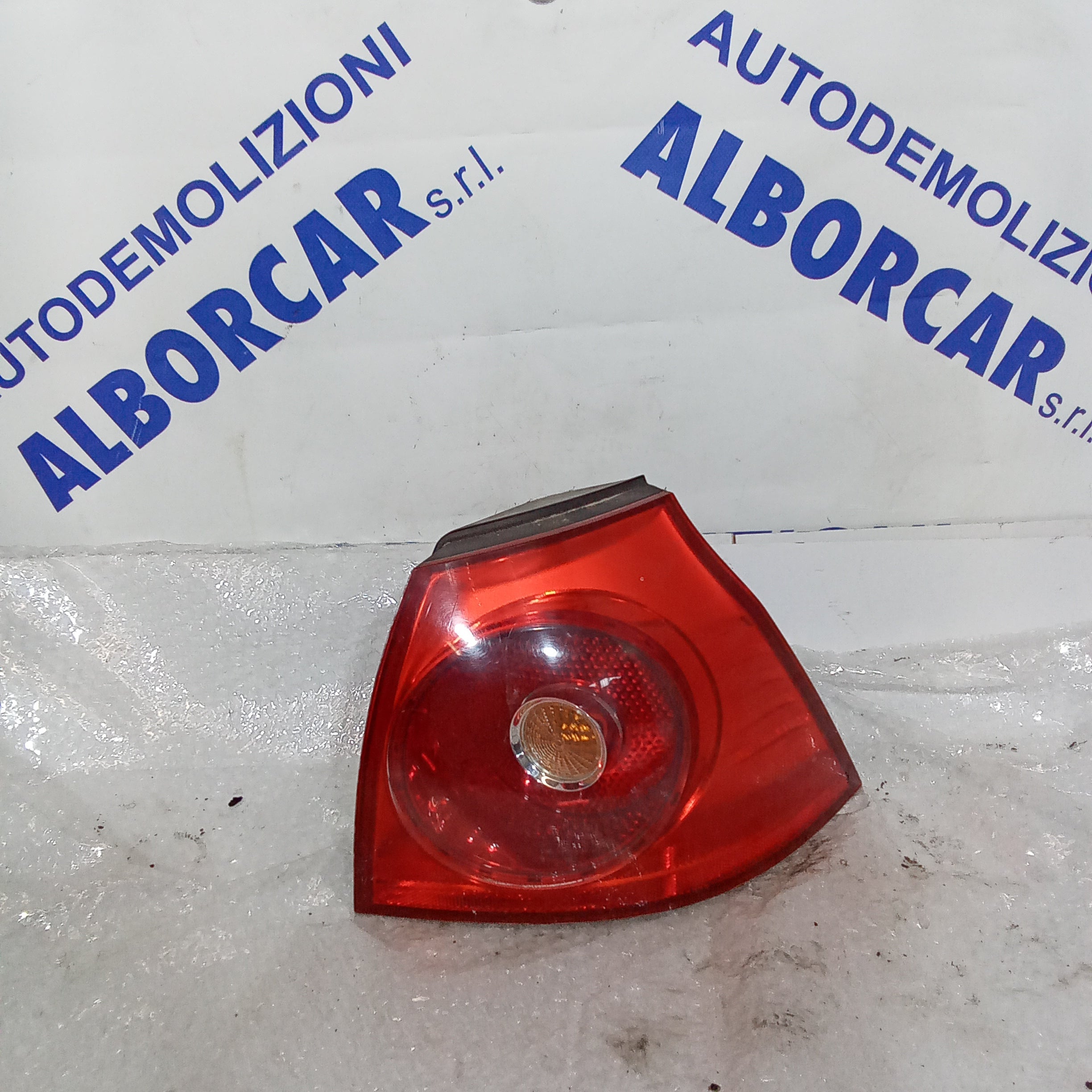 Right rear stop light Volkswagen Golf 5 year 2003