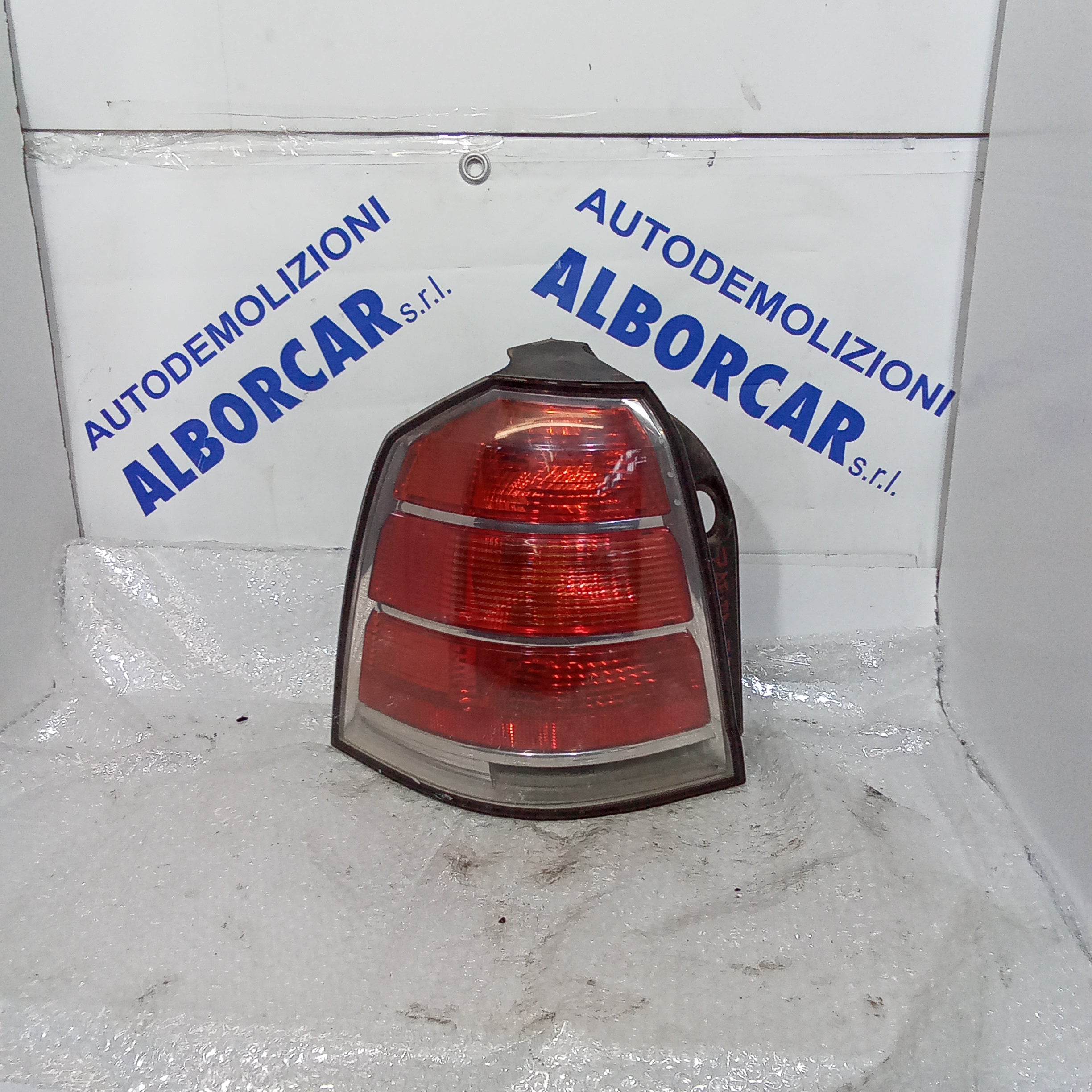 Piloto trasero izquierdo Opel Zafira 7 plazas año 2006