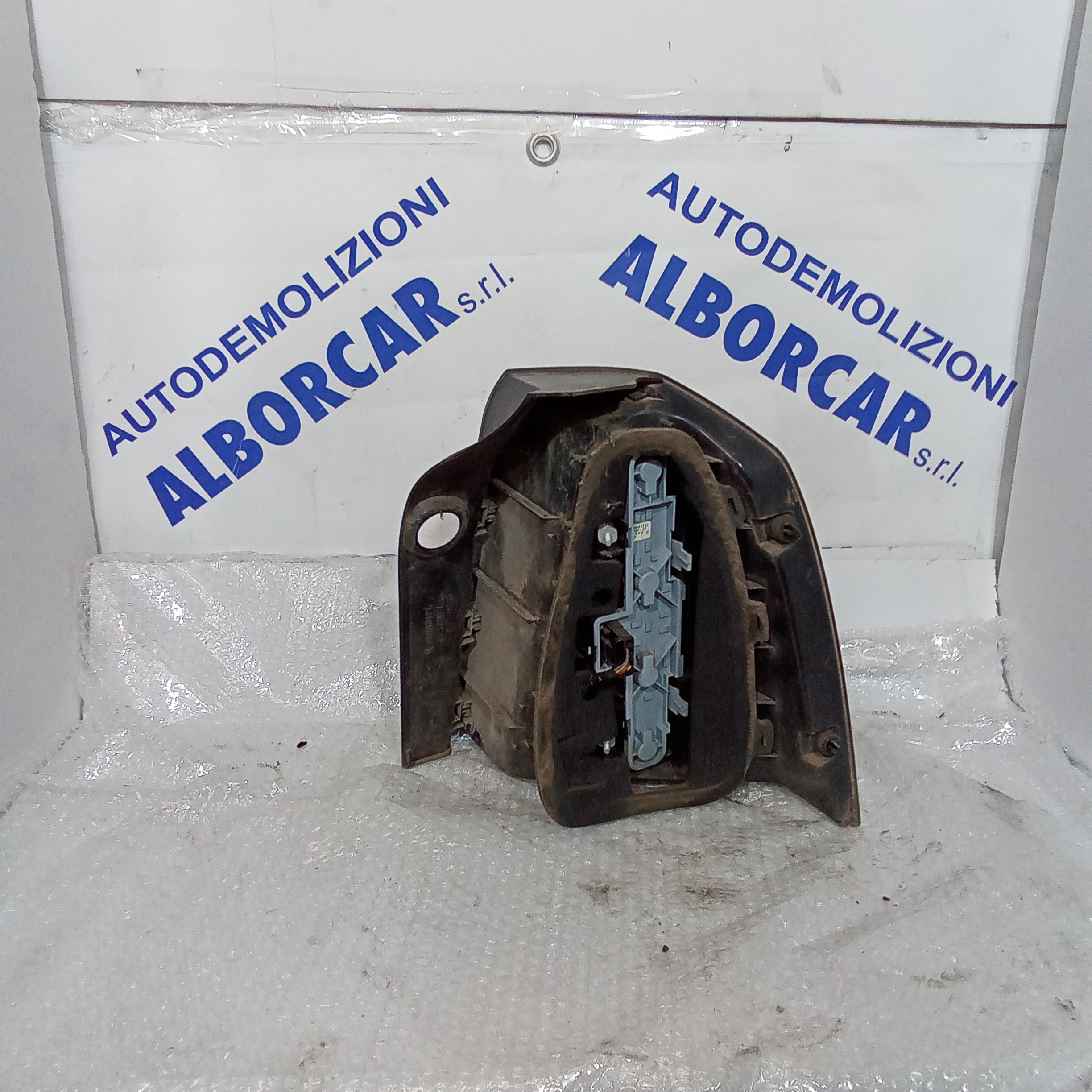 Piloto trasero izquierdo Opel Zafira 7 plazas año 2006