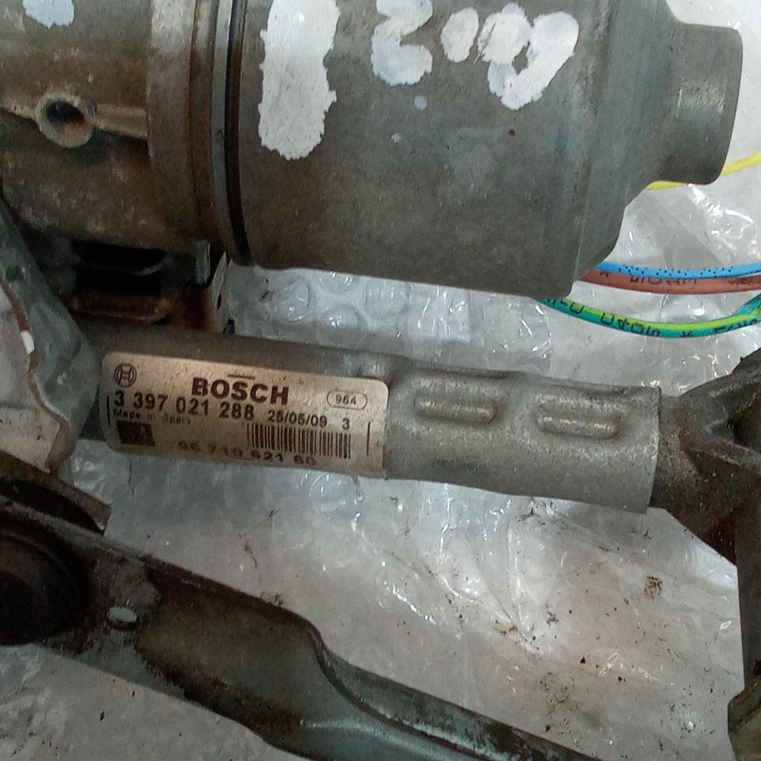 Motor delantero izquierdo Peugeot 3008 año 2011