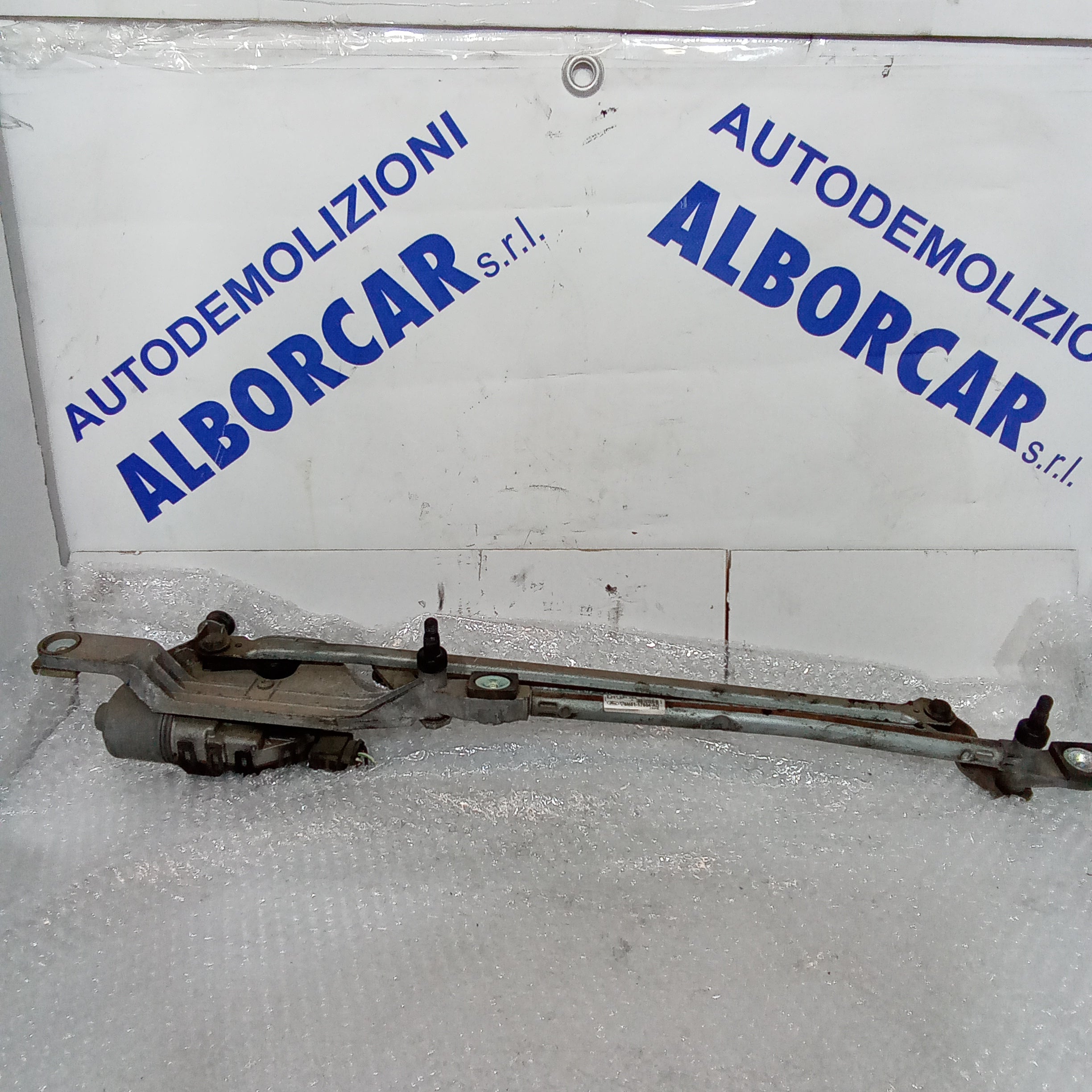 Motor del limpiaparabrisas delantero Ford Focus 1.6TDCI año 2010