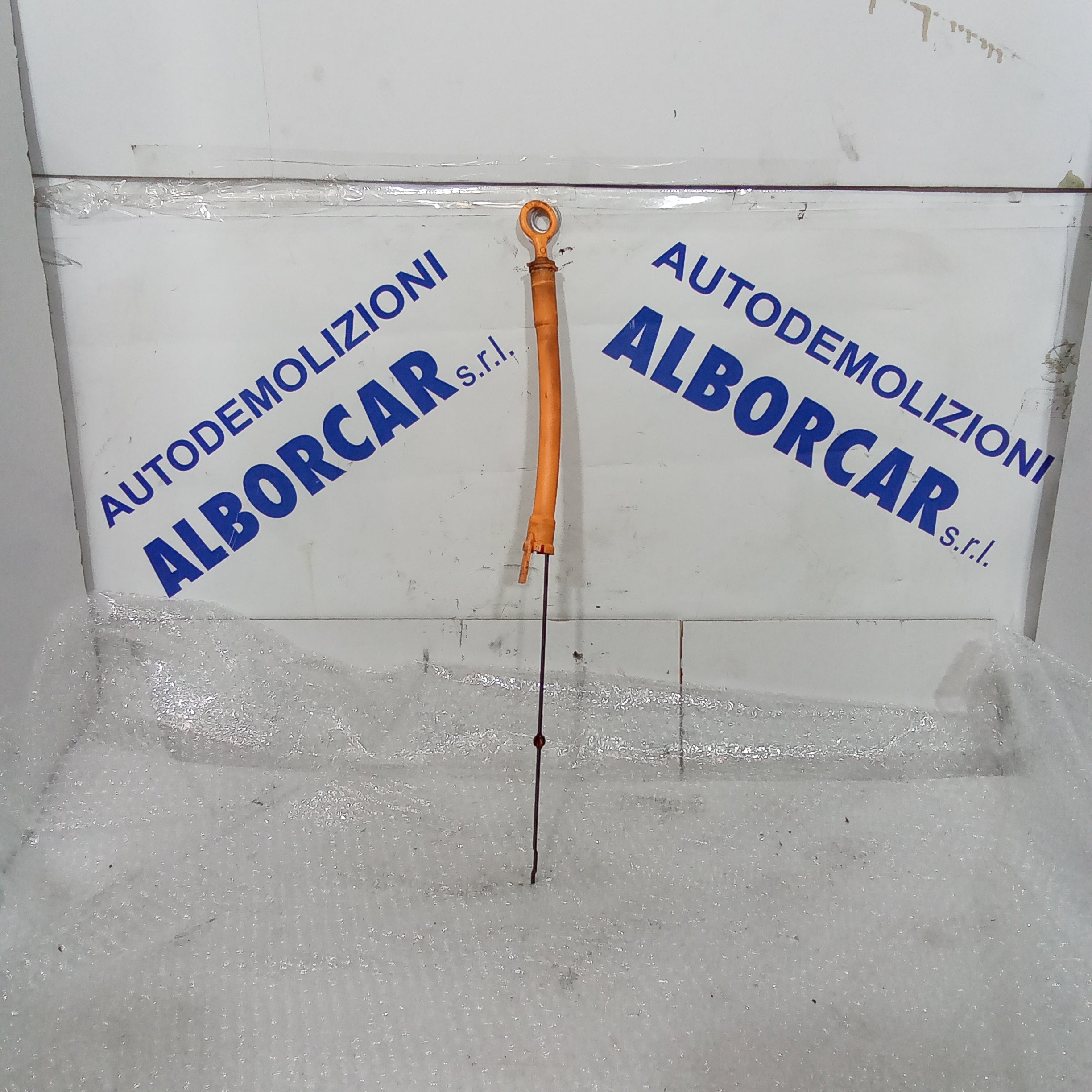 Audi A4 1.9TDI 2004 oil dipstick